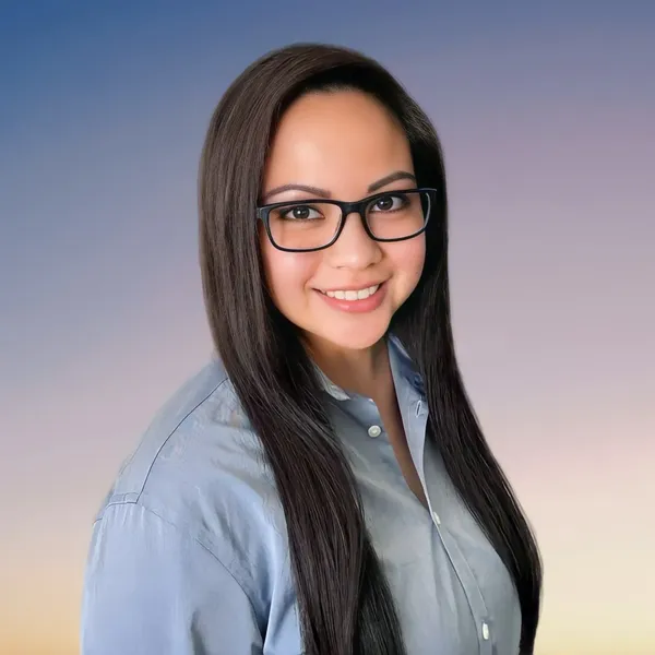 LinkedIn headshot example #4, real photo enhanced by AI