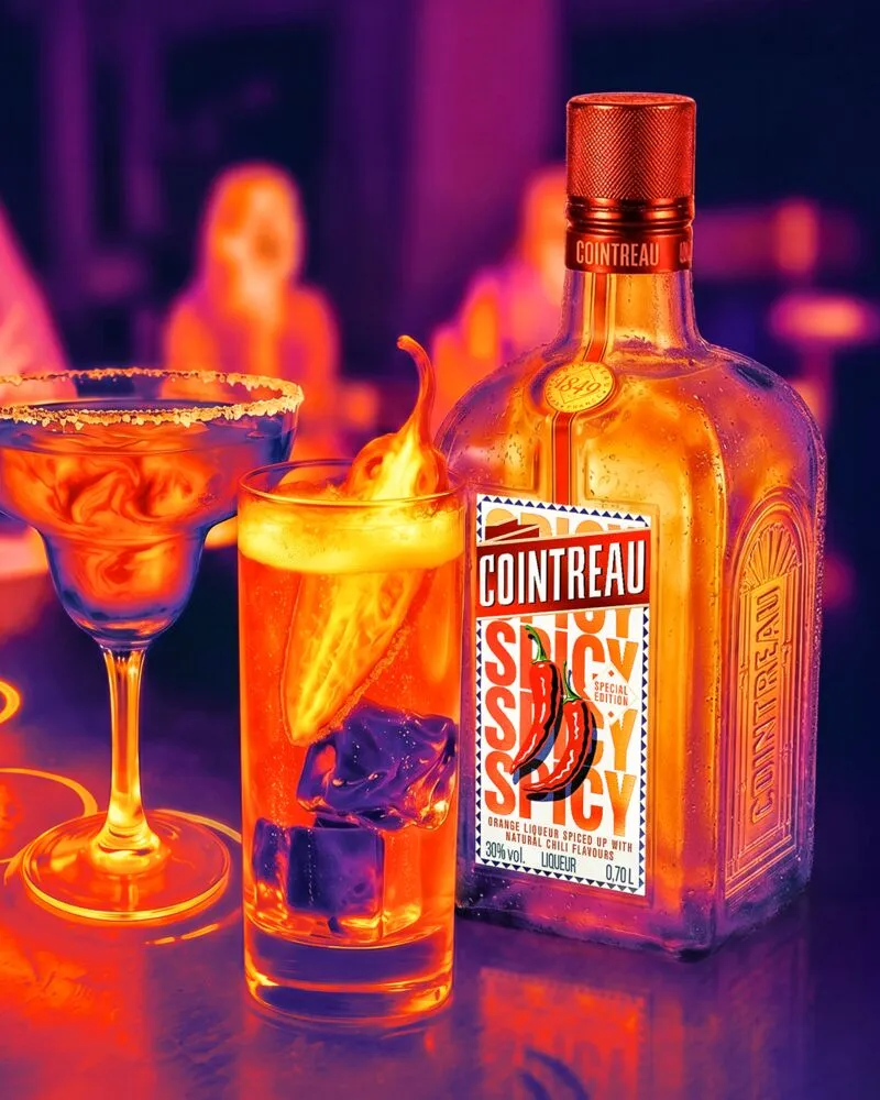 Two cocktails and a bottle of Cointreau Spicy, shown in a thermal-style colour gradient with heat scale