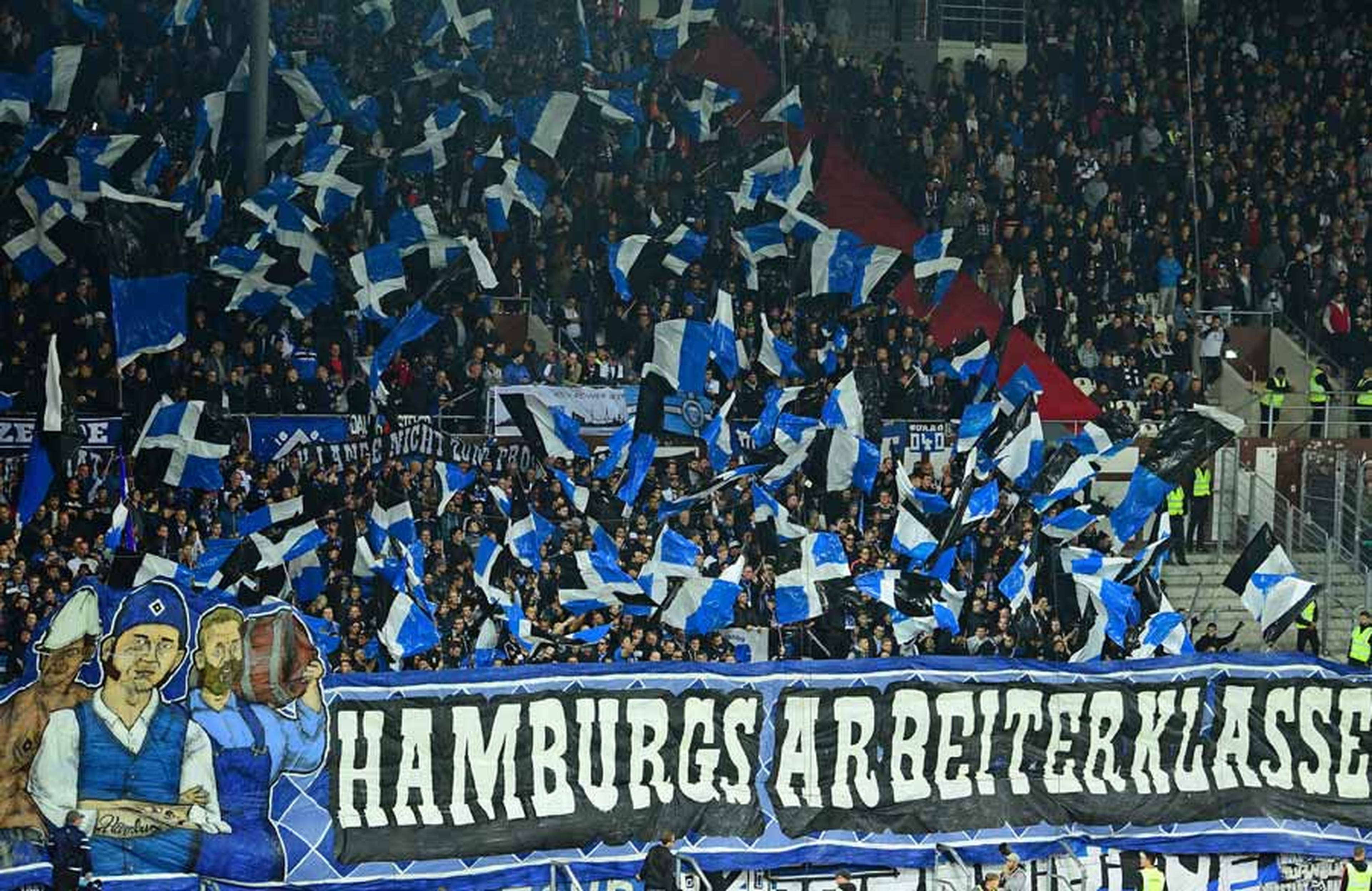 "Kann ich mich mit identifizieren" - Die Choreo der HSV-Fans beim Hinspiel hat den Nerv von Marcell Jansen getroffen.