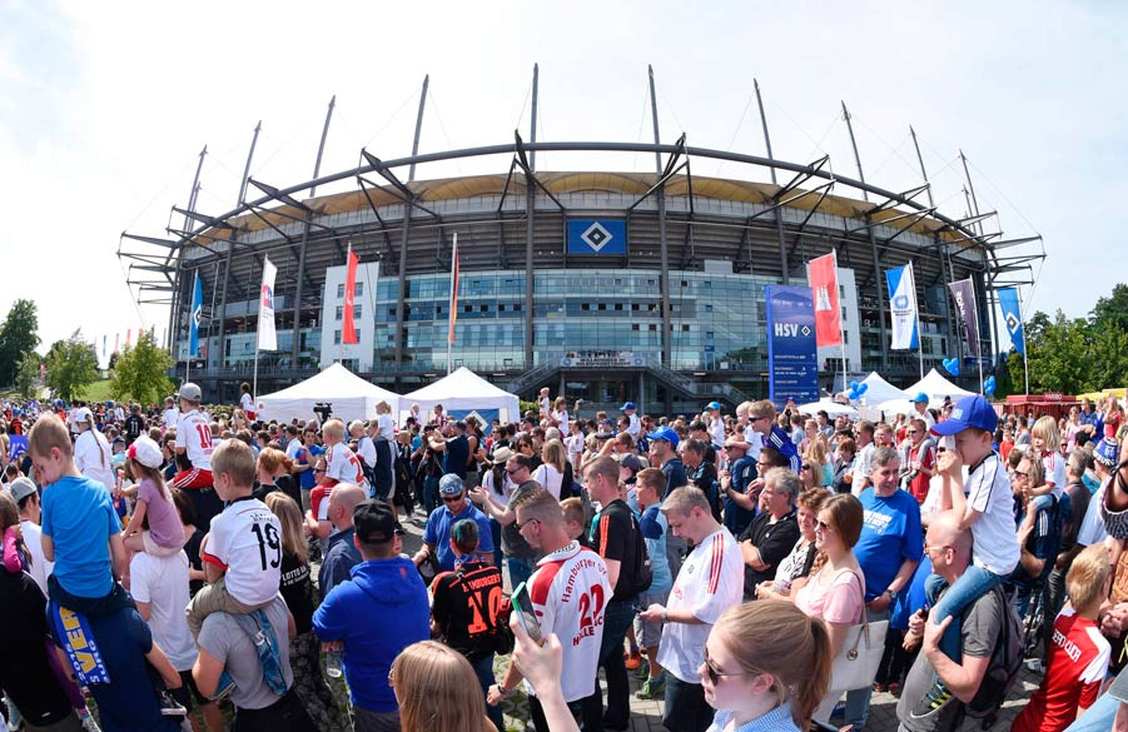 Dass sich bald wieder die HSV-Fans am und im Volksparkstadion tummeln können, darauf hofft natürlich auch Frank Wettstein.