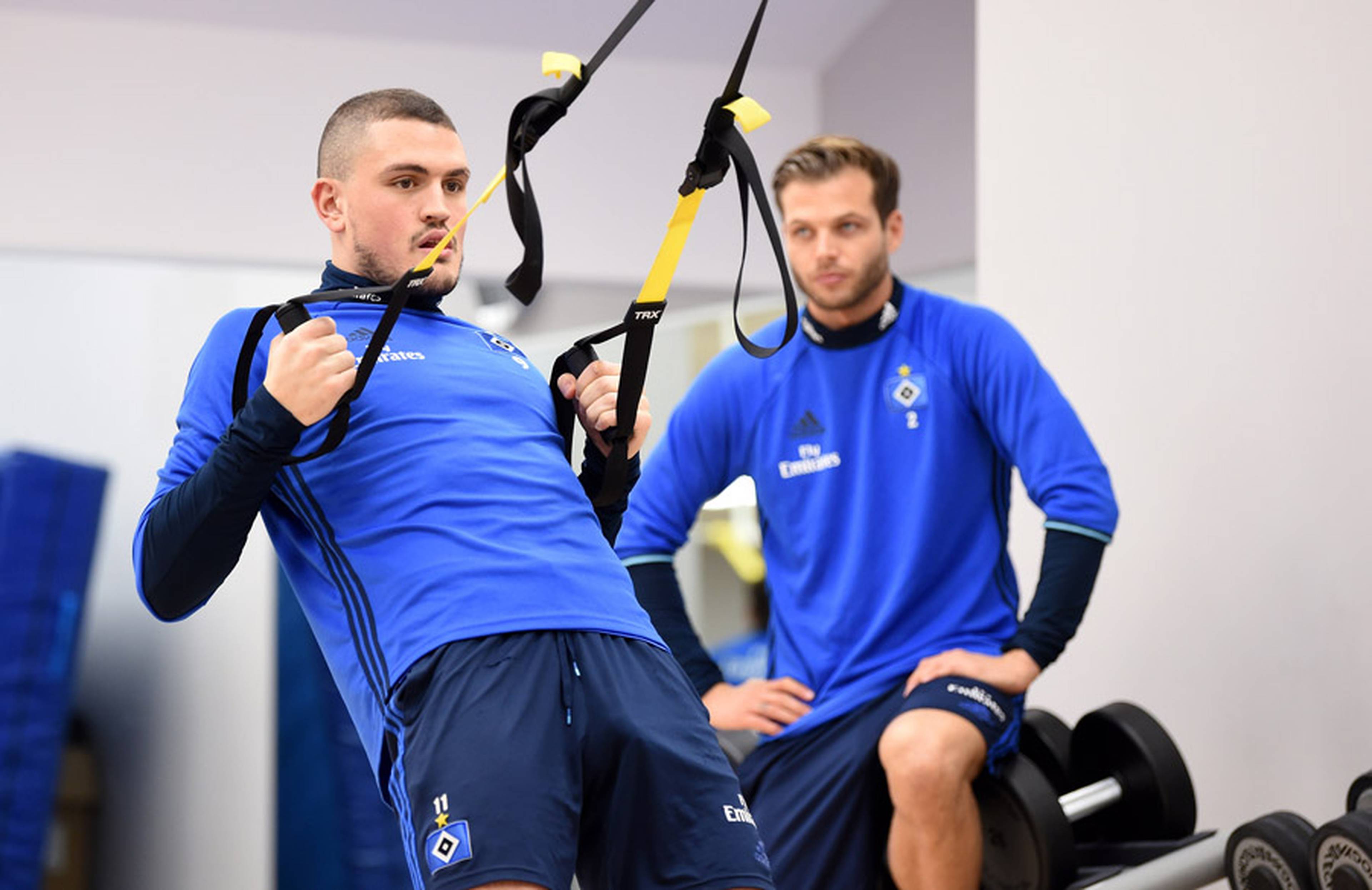 Auf Kyriakos Papadopoulos, Dennis Diekmeier und die Rothosen warten in Spanien anstrengende Tage - sowohl auf dem Trainingsplatz als auch im Kraftraum. 