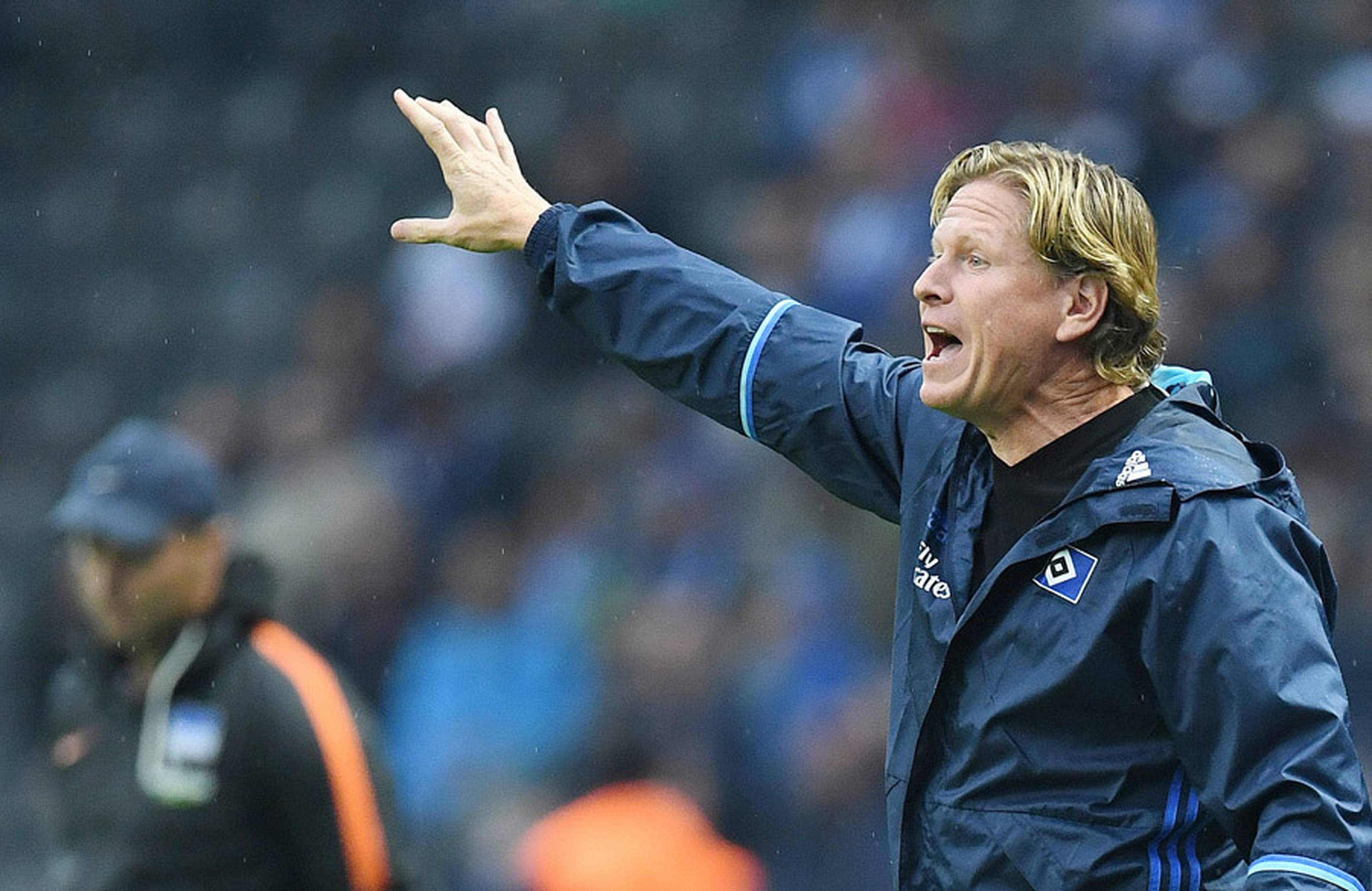 Markus Gisdol in action on the touchline.