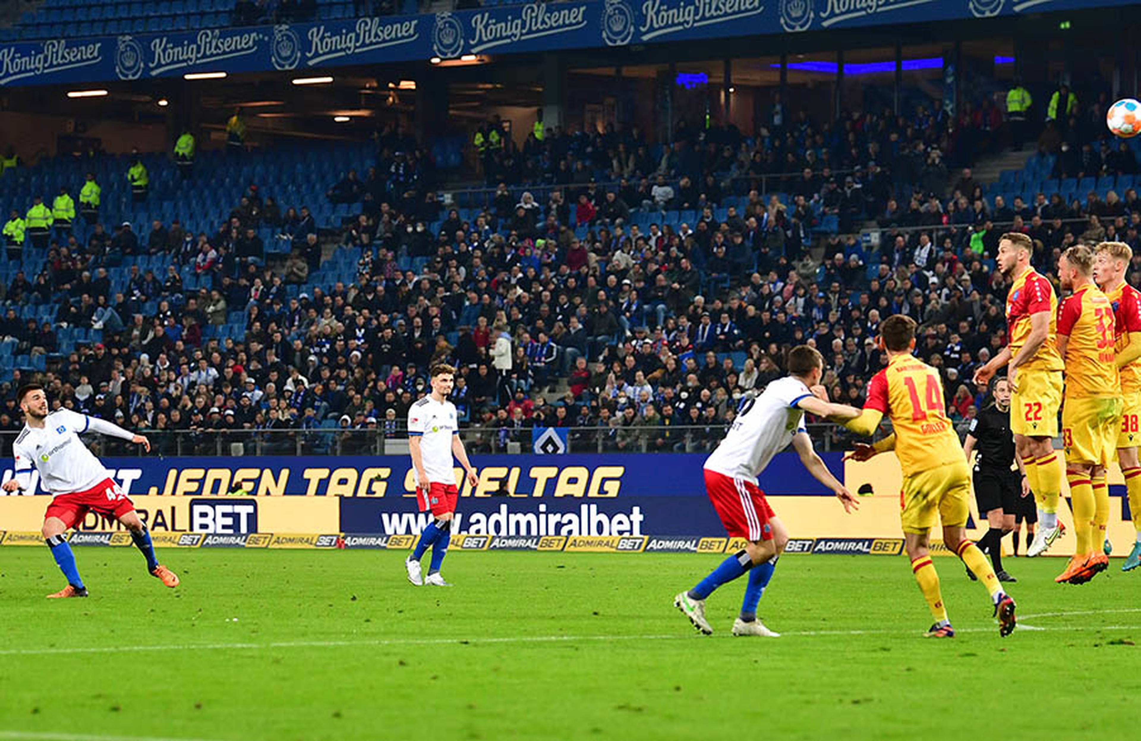 Premierentreffer der Extraklasse: Mario Vuskovic erzielte sein erstes Tor im HSV-Dress. 