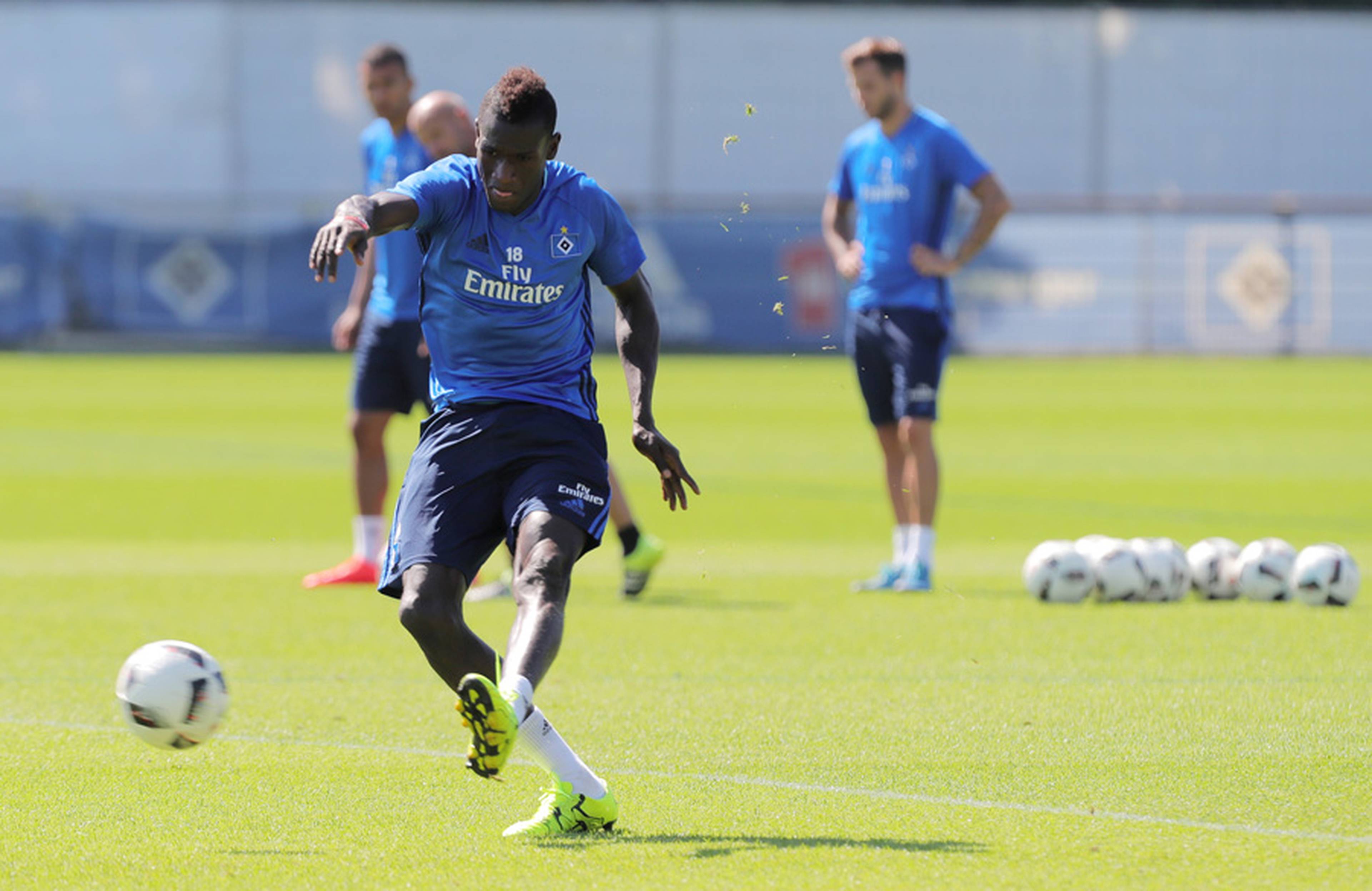 Bakery Jatta beim Abschluss im Training. 