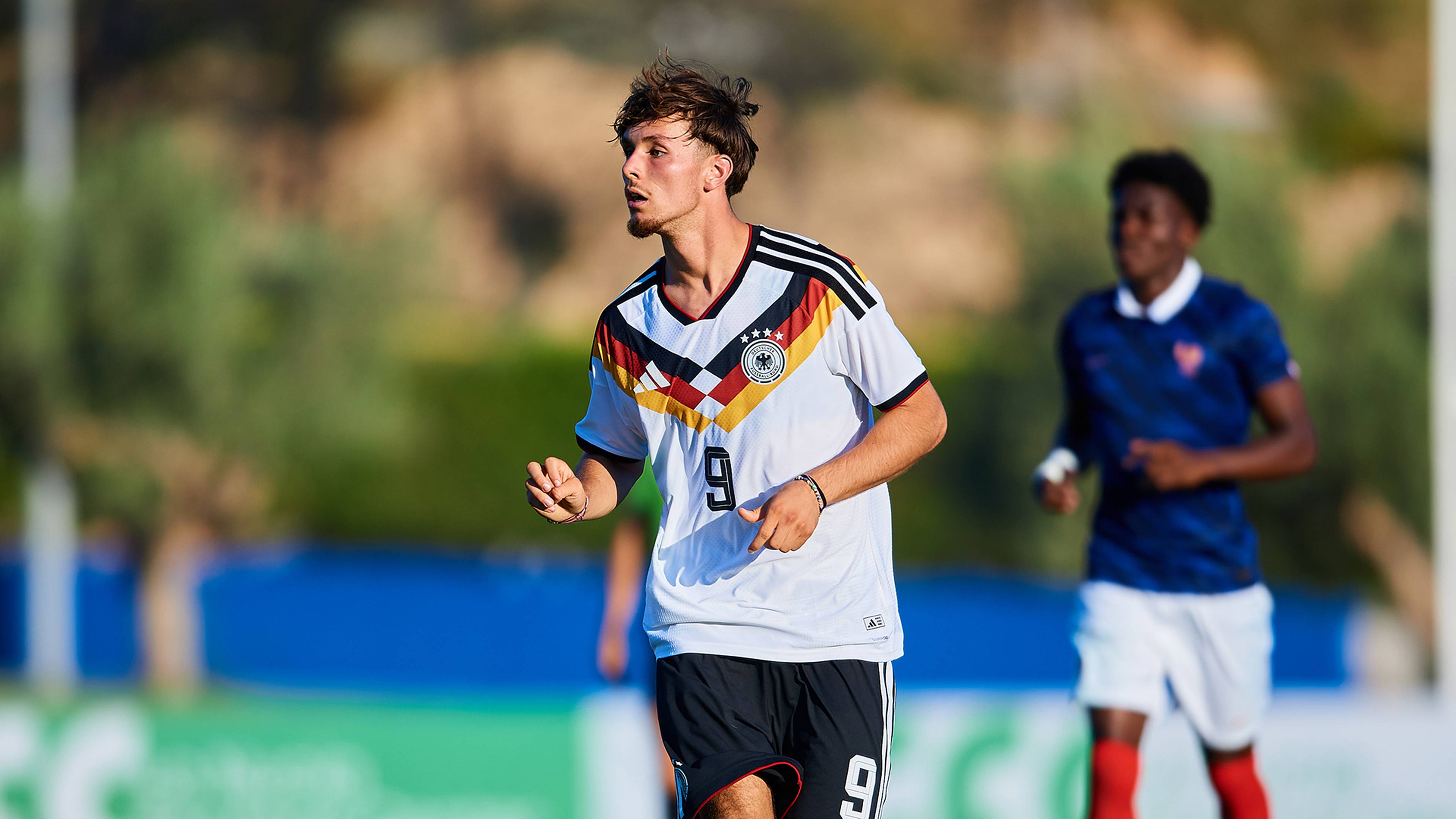 Otto Stange im Trikot der deutschen U20-Nationalmannschaft.