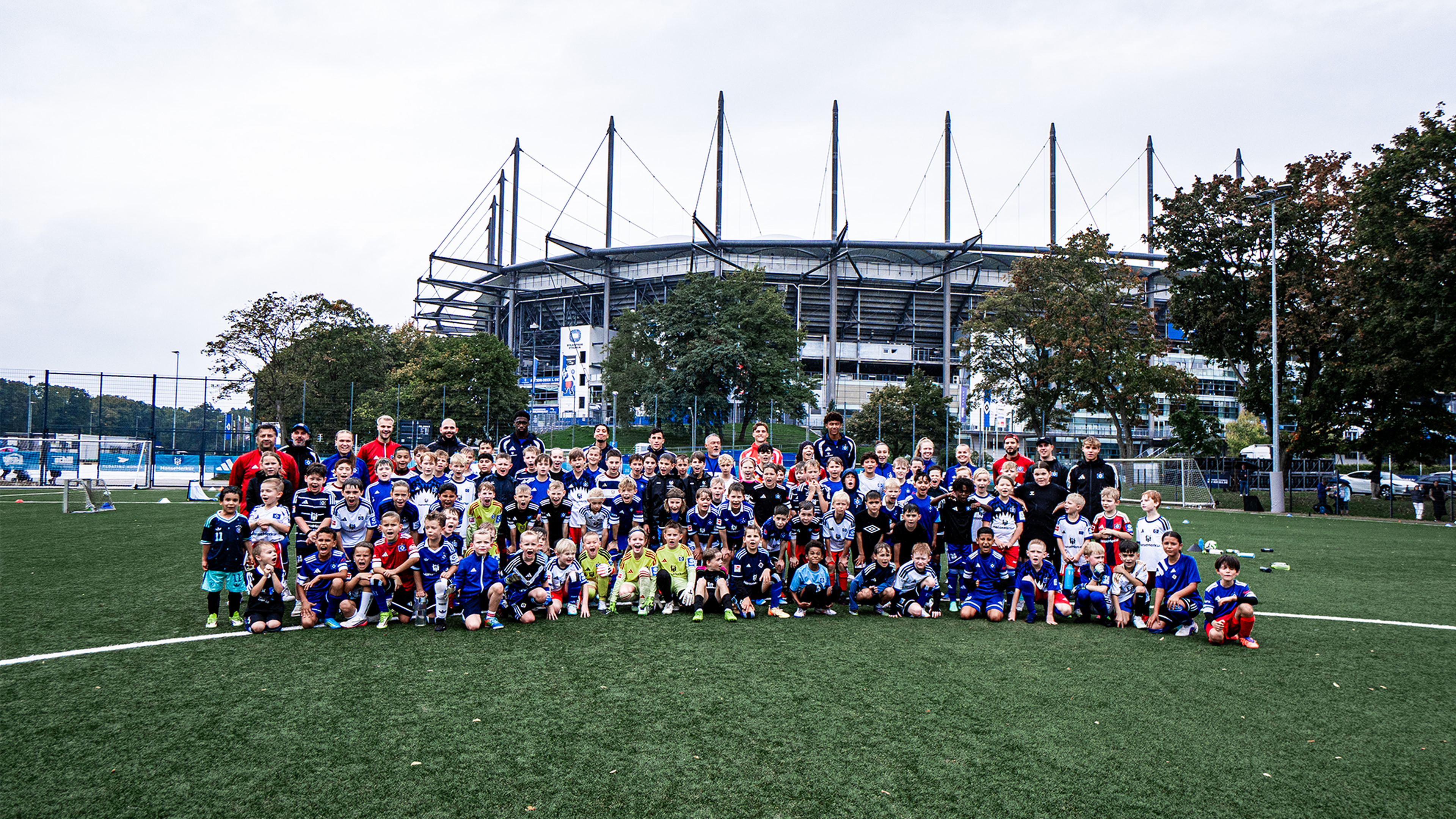 Spieltagscamp am Volksparkstadion.