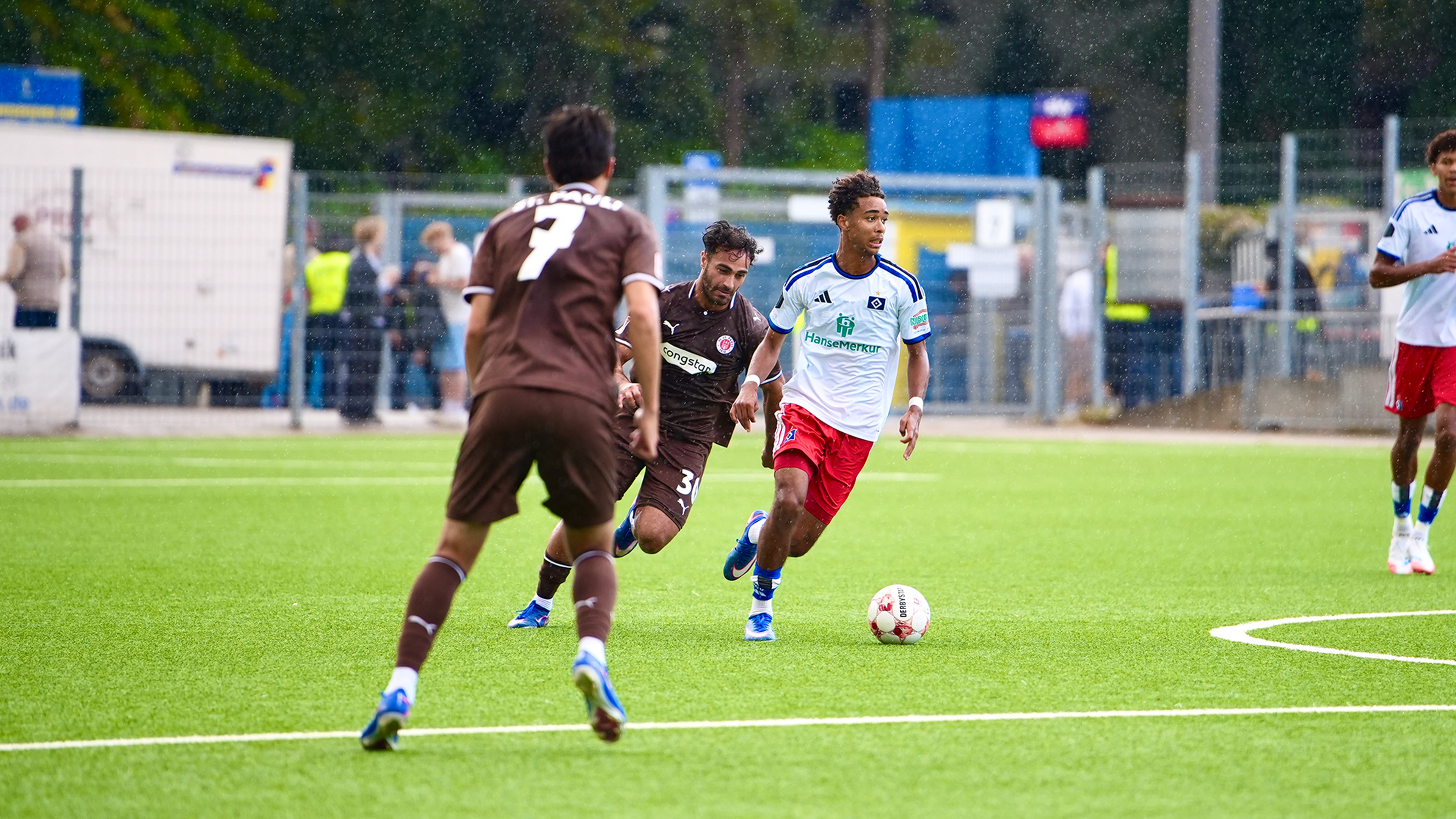Arnaud Riedel im Spiel gegen den FC St. Pauli II