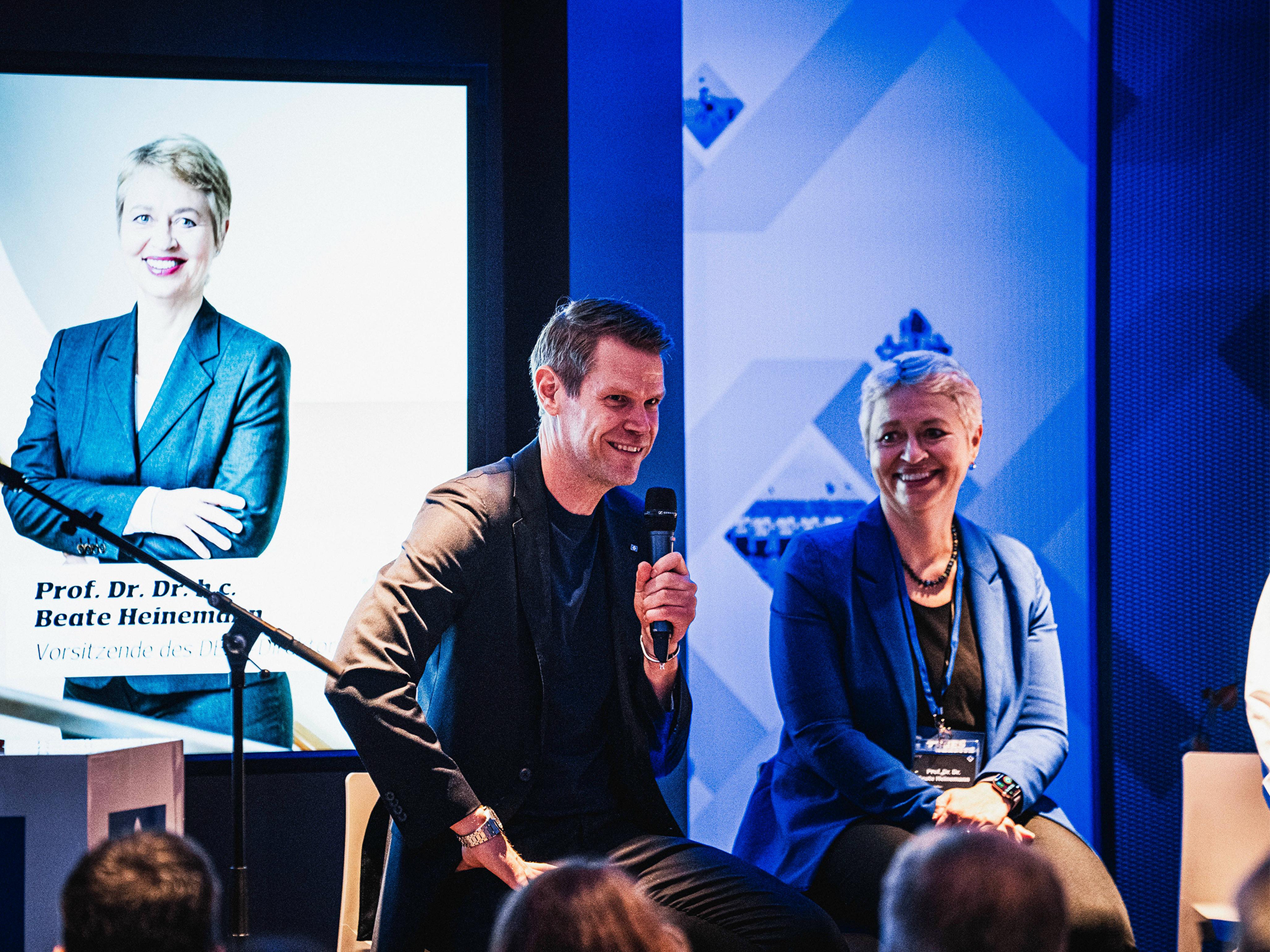 Eric Huwer und Beate Heinemann im Paneltalk.