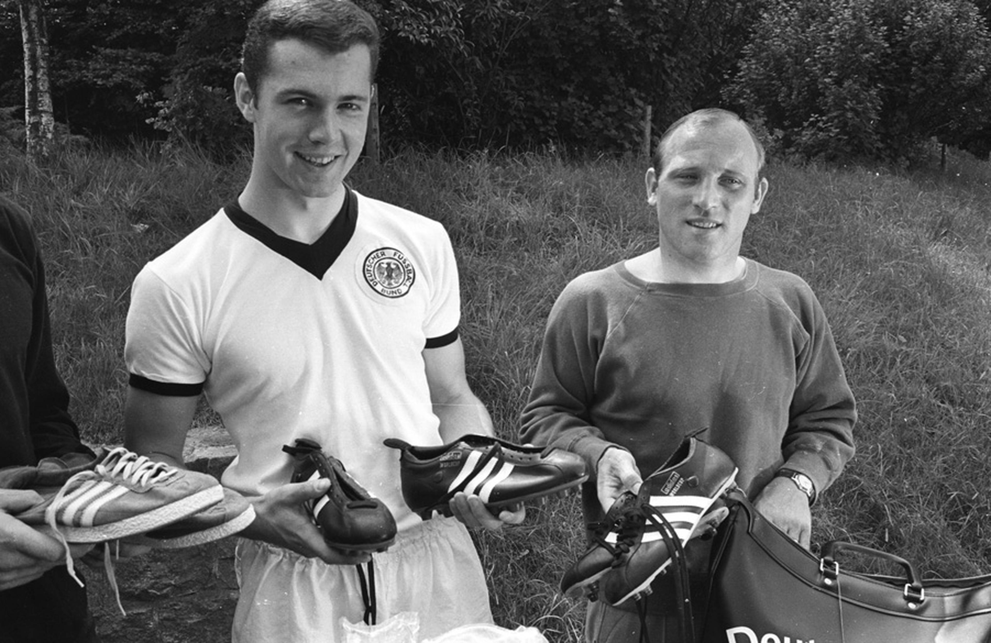 Uwe Seeler im Jahr 1966 an der Seite von Franz Beckenbauer. 