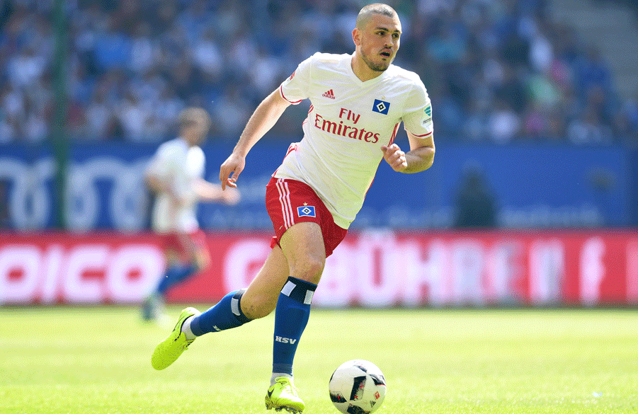 Kyriakos Papadopoulos to remain on the ball for HSV.