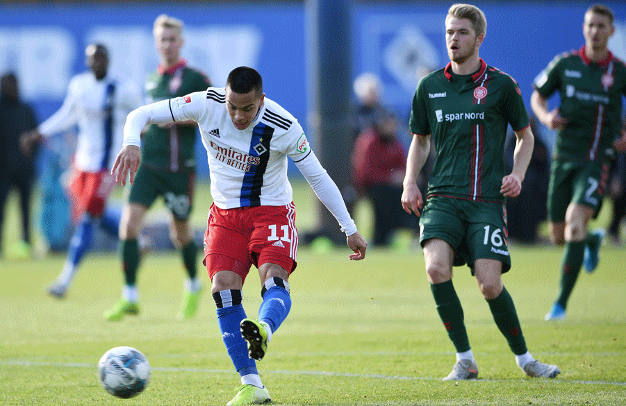Bobby Wood drehte sich in der 9. Minute perfekt um seinen Gegenspieler herum und erzielte aus der Drehung das frühe 1:0, das nach 90 Minuten auch den Endstand bedeuten sollte.