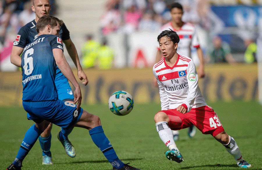 Tatsuya Ito sorgte auch in der zweiten Halbzeit mit seinen Dribblings für viel Wirbel auf den Flügeln.