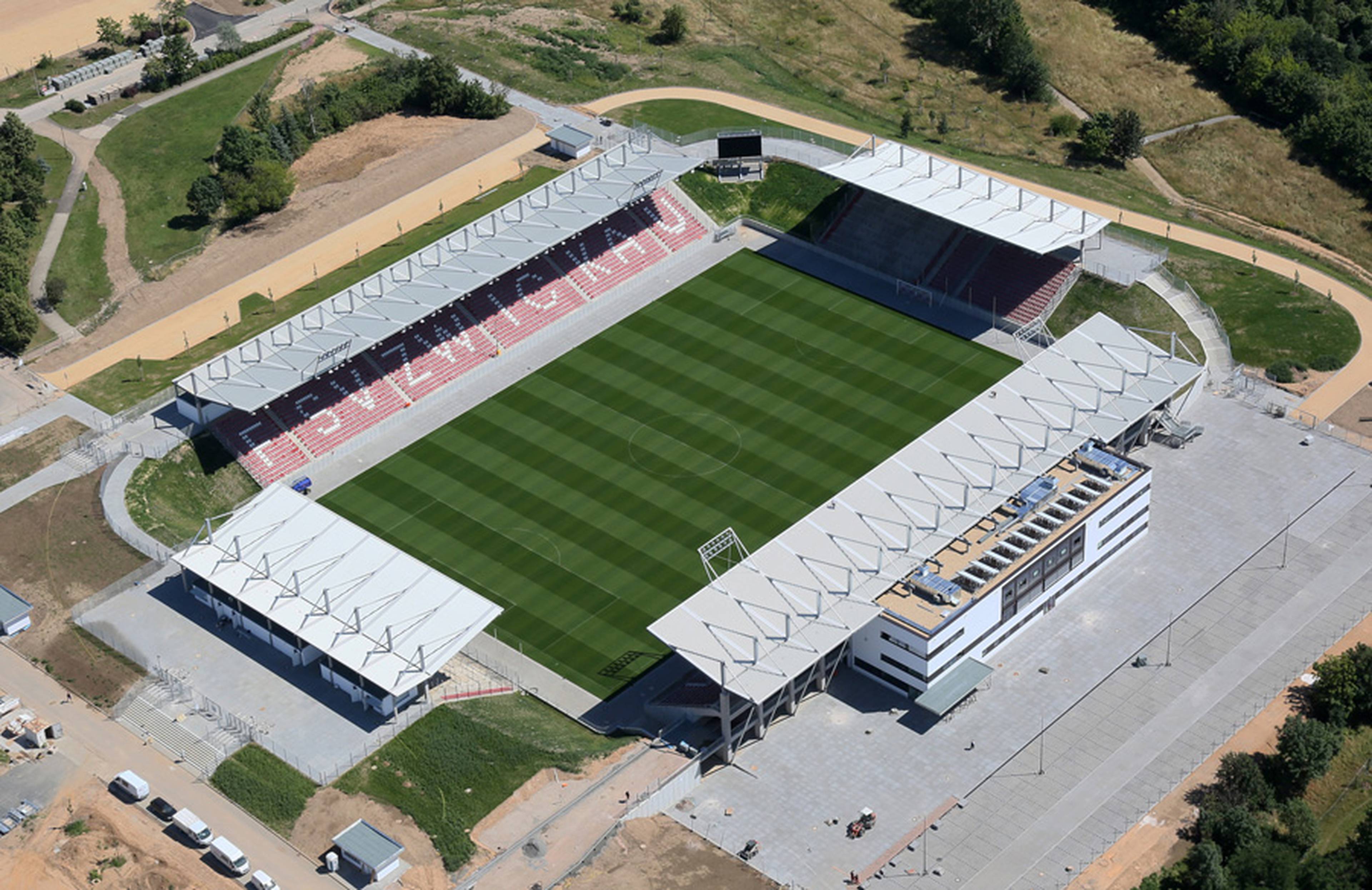 Das neue Stadion in Zwickau aus der Luftperspektive.