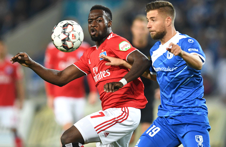 Khaled Narey war in der ersten Halbzeit ein Aktivposten im Hamburger Offensivspiel und hatte in der 23. Minute das 1:0 auf dem Fuß.
