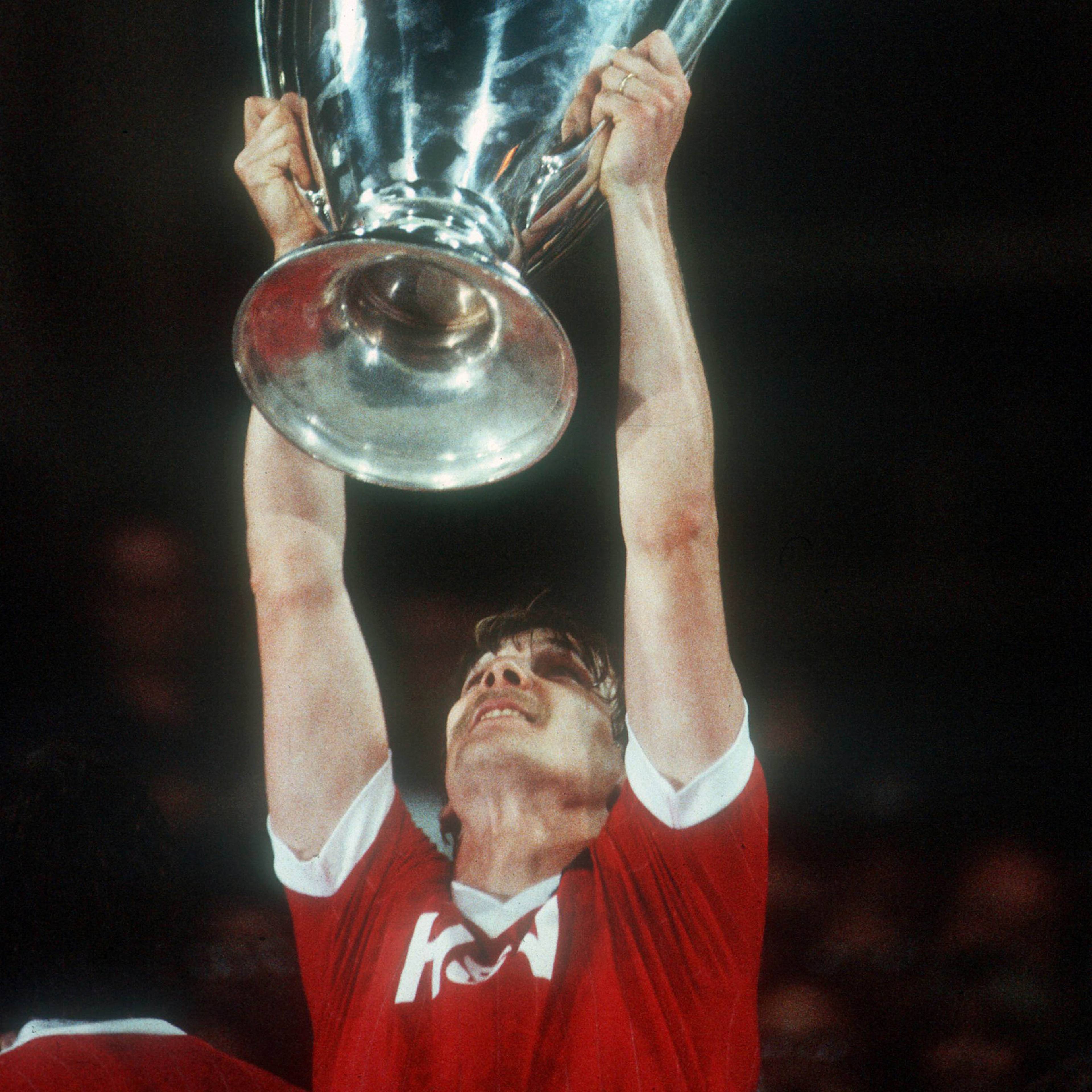 Holger Hieronymus mit dem Europapokal