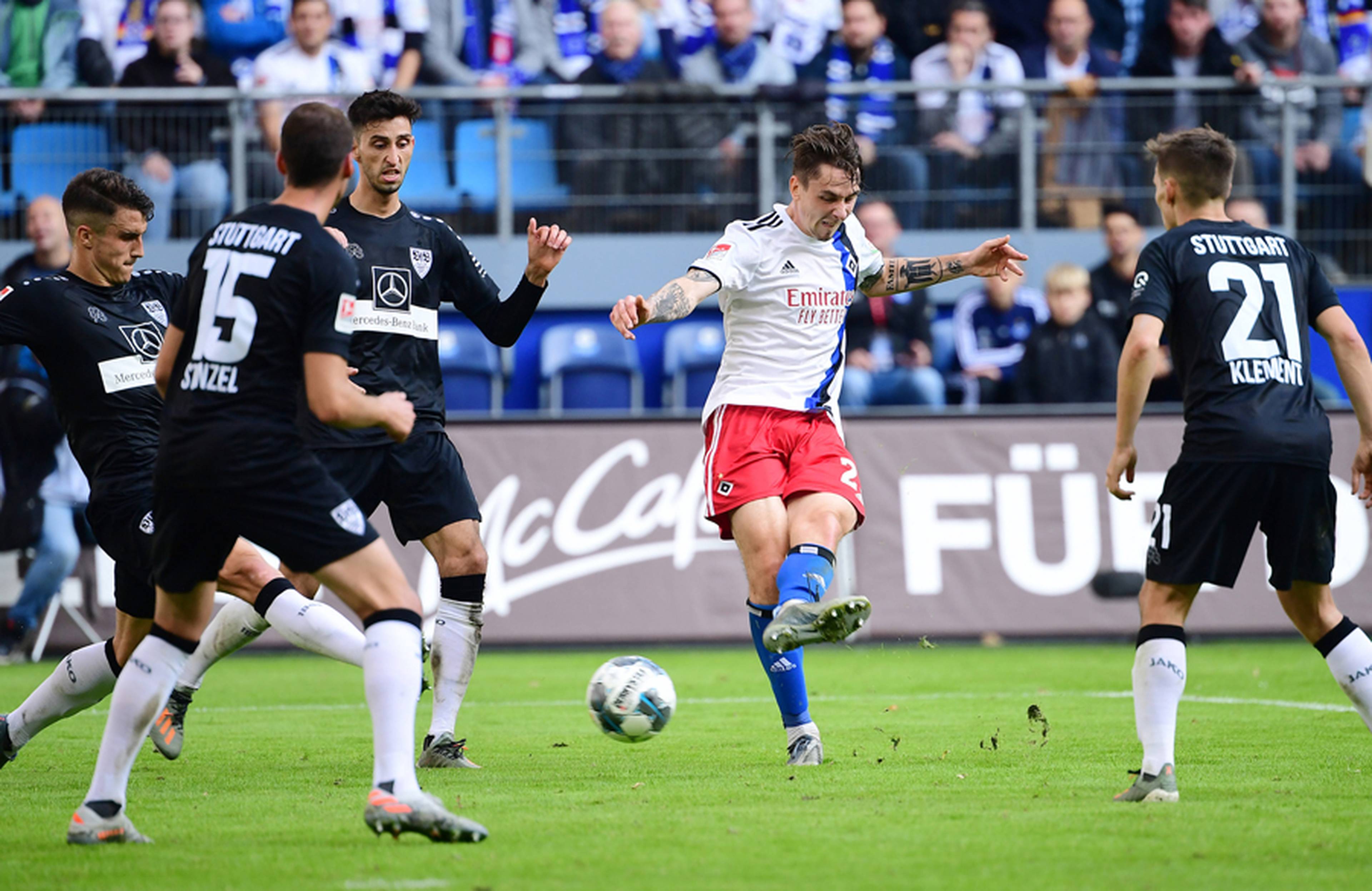 Adrian Fein setzte mit seinem Tor zum 6:2 den Schlusspunkt der Partie. Es war sein erster Pflichtspieltreffer für den HSV.