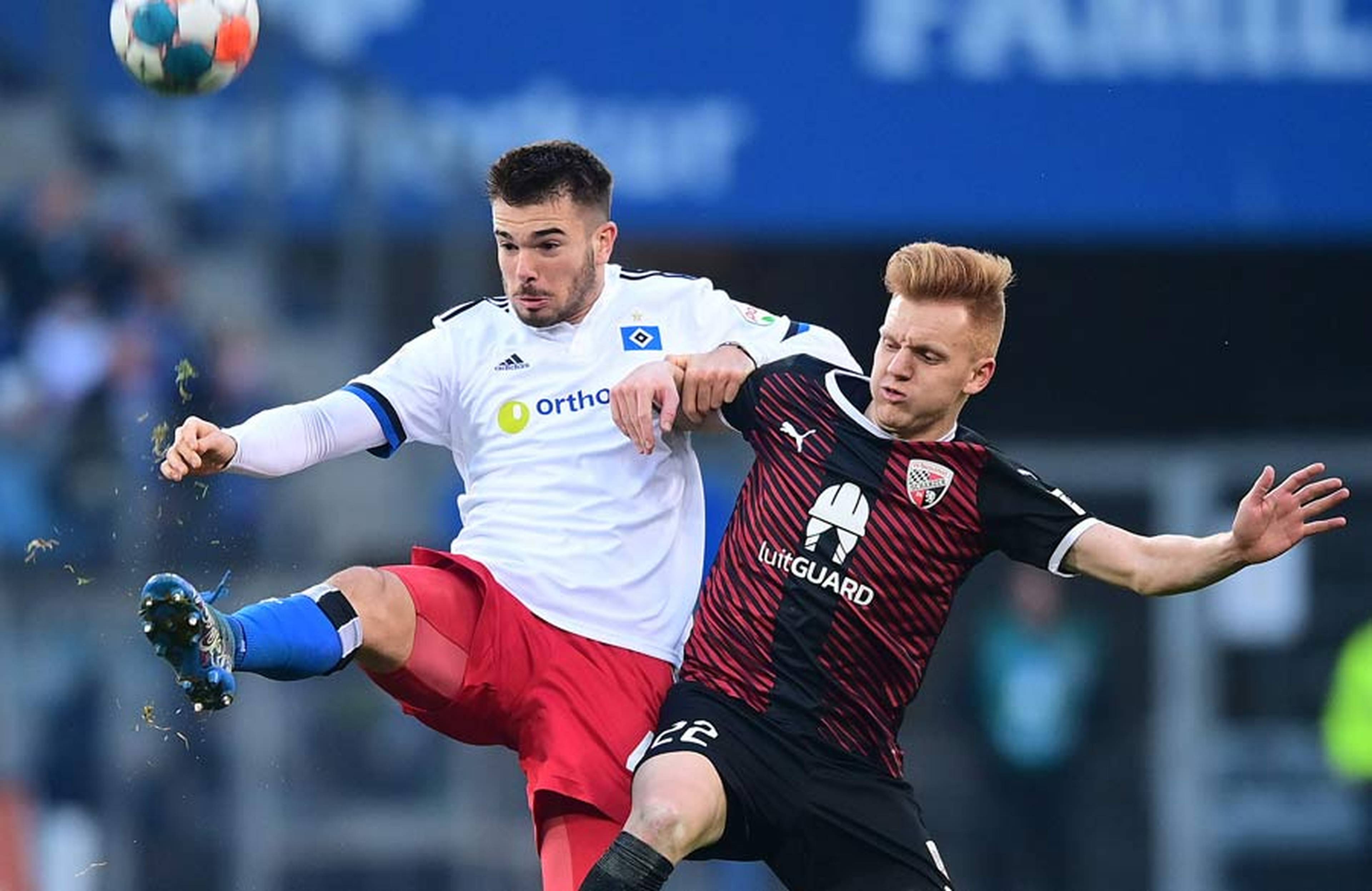 Mario Vuskovic in seinem Element als kompromissloser Zweikämpfer.