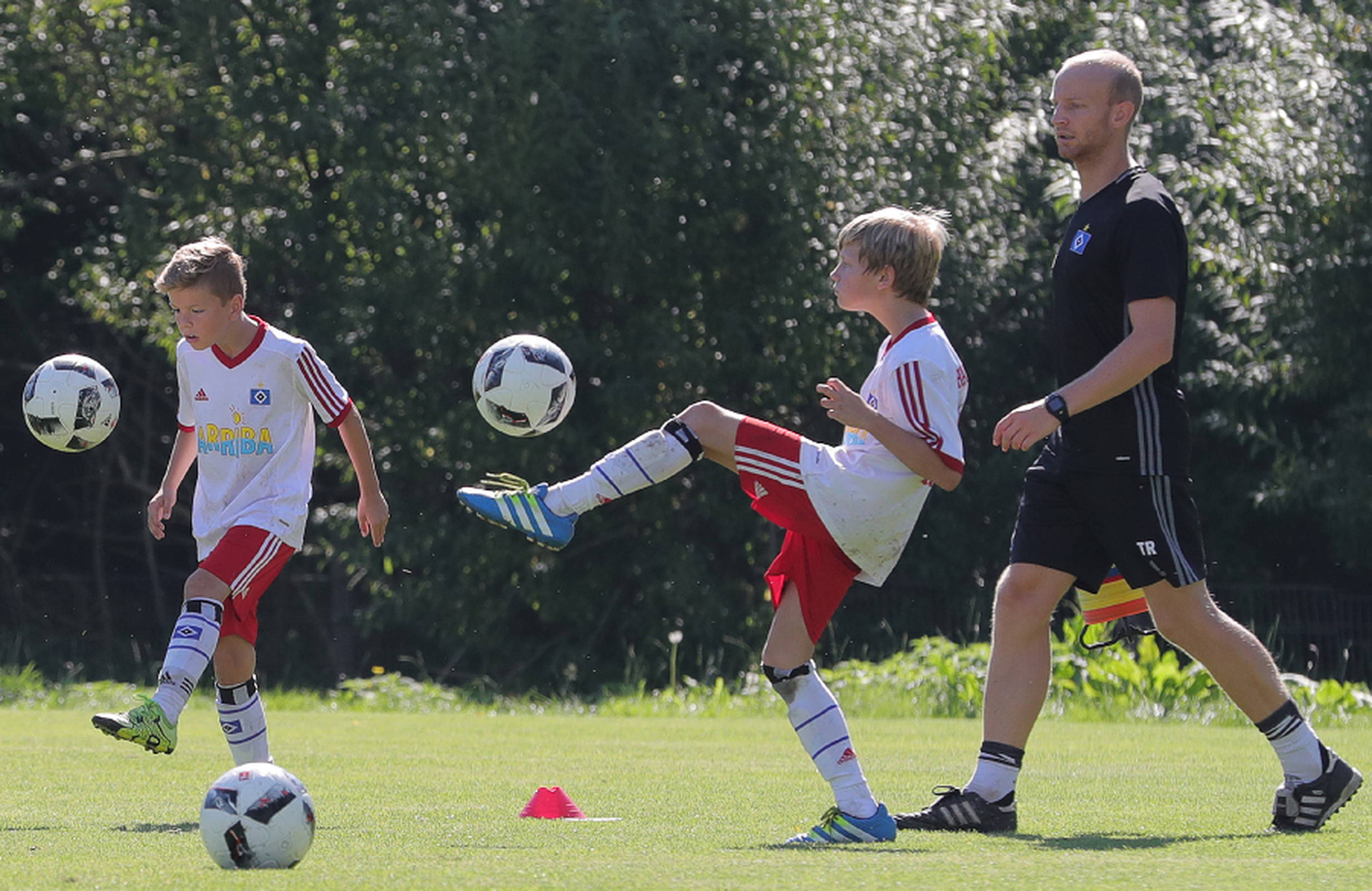 U13-Trainer Tim Reddersen. Er tritt mit seinen Jungs gegen den TSV Sasel an.