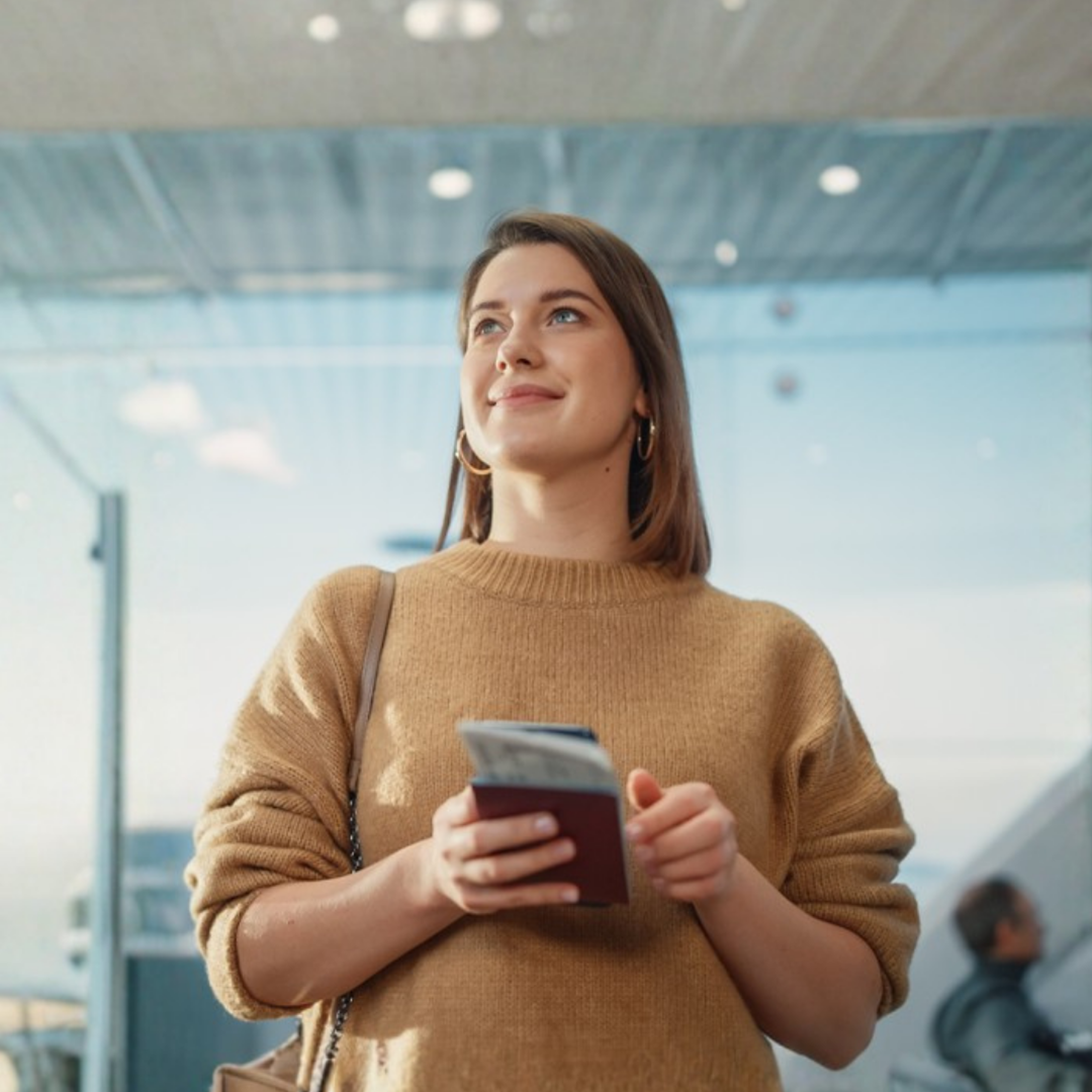 woman-at-airport