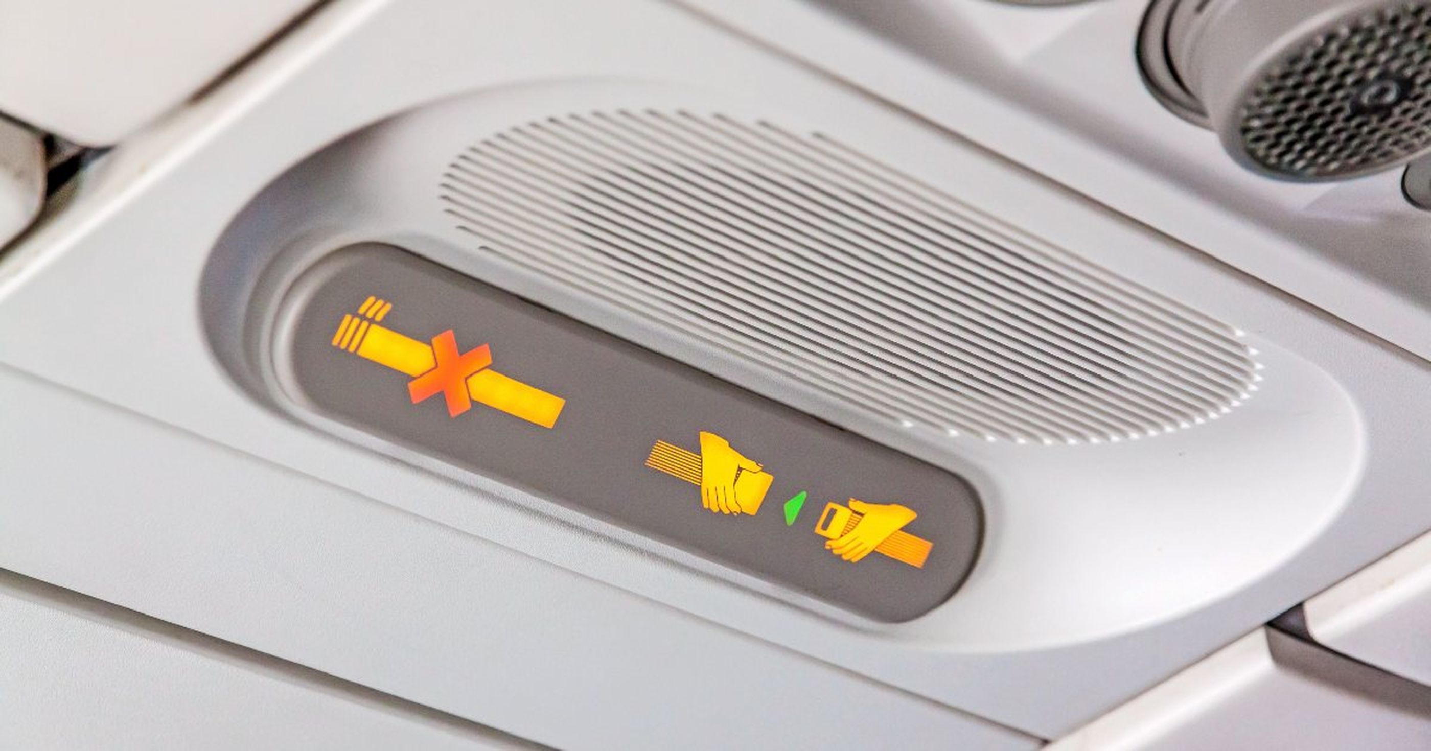 Rökning på flygplan: allt du behöver veta