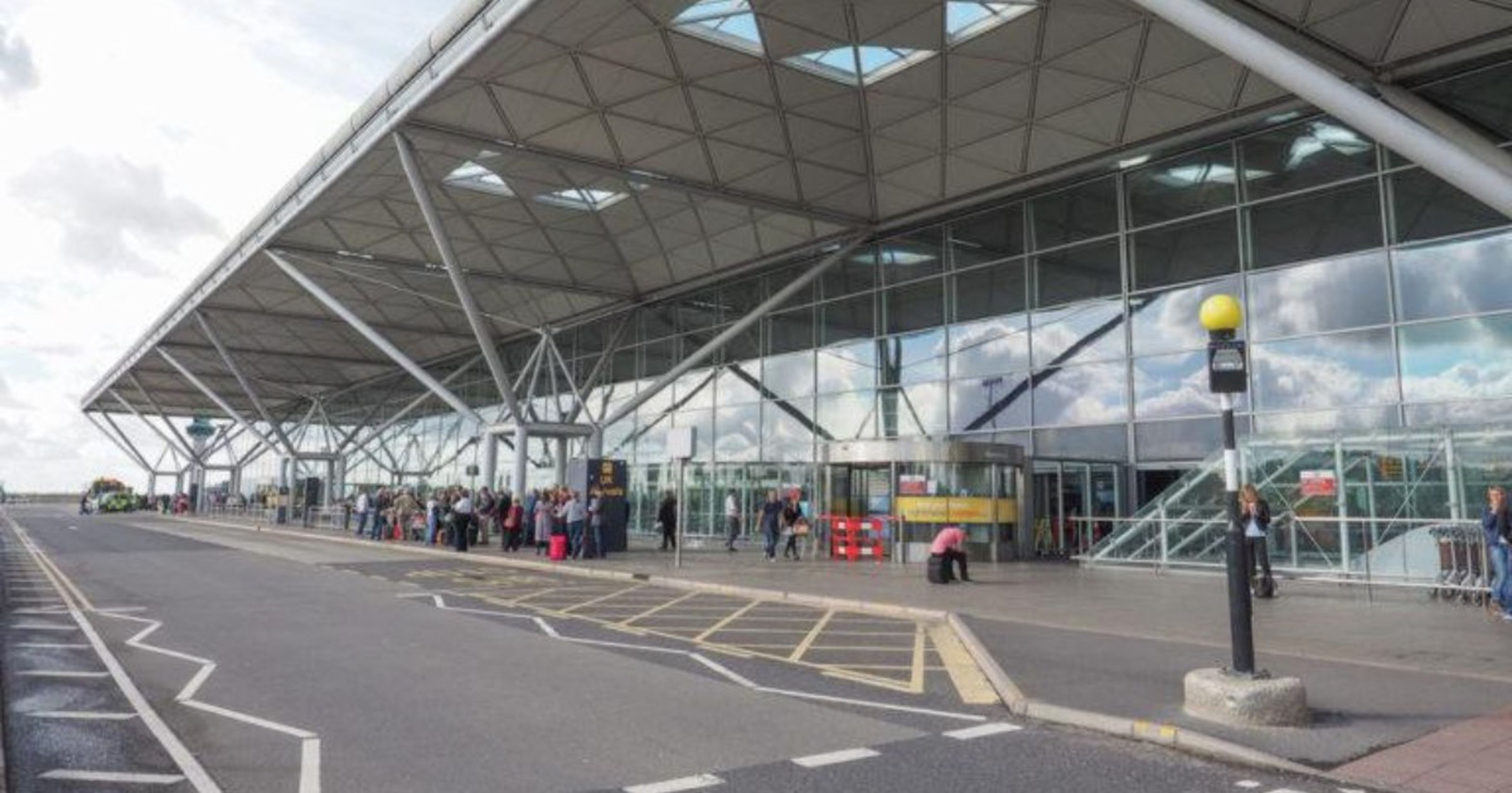 London Stansted Airport Delays and Cancellations