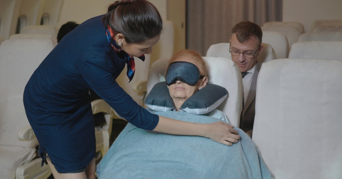 Sleep-well-on-a-plane
