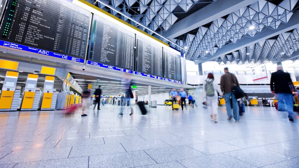 Flugausfall: Erstattung des Ticketpreises plus Entschädigung