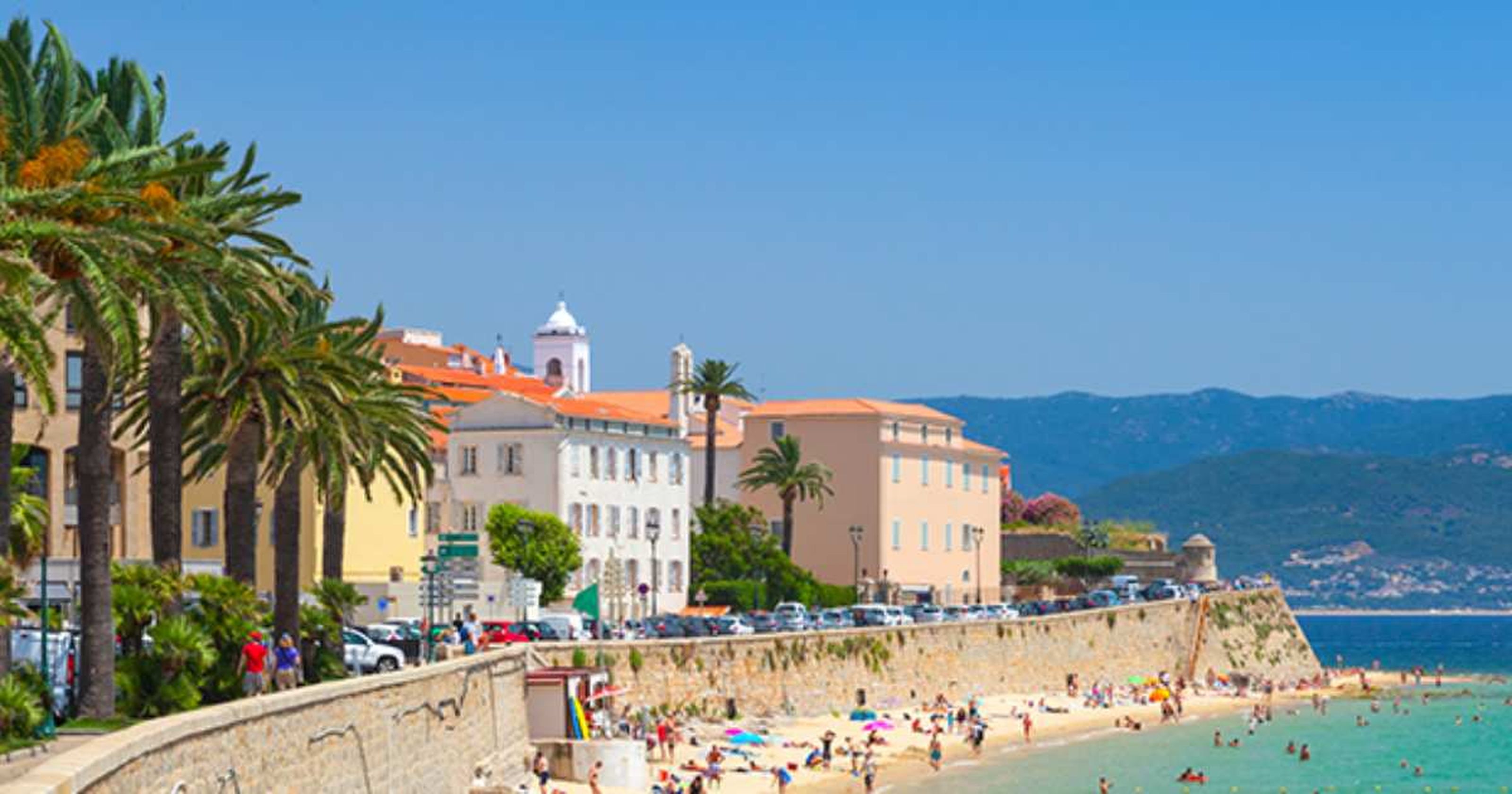Aéroport d'Ajaccio : indemnisation pour retard de vol