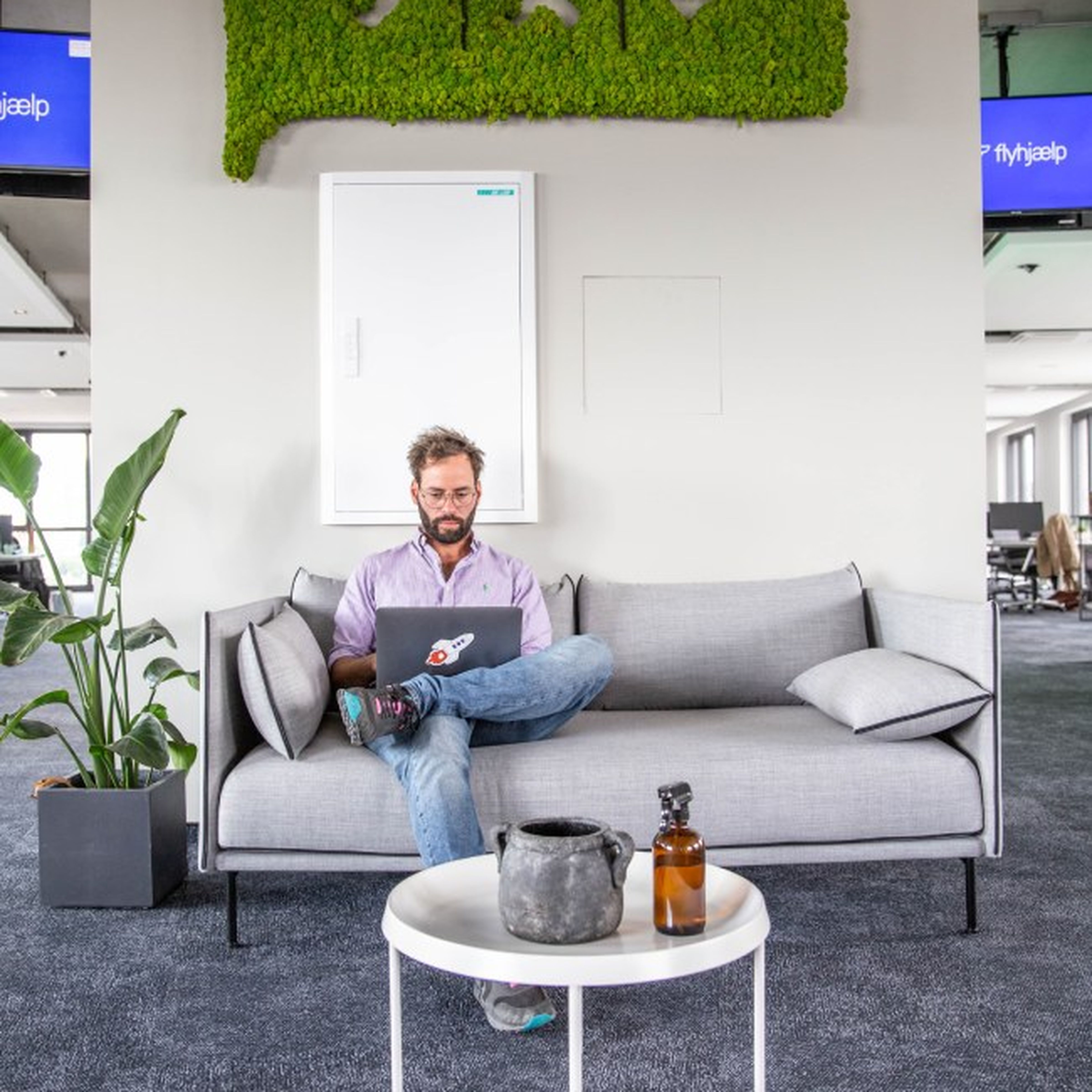 in flightright office