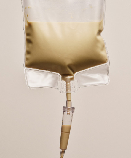 A feeding bag of Kate Farms formula