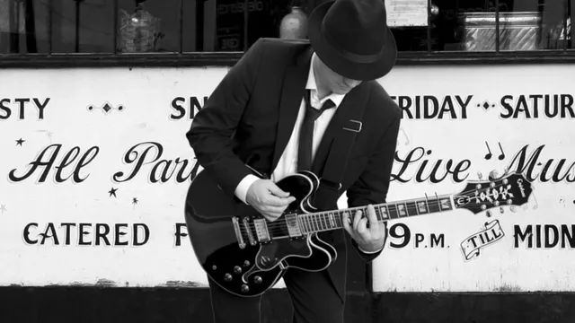 Mr. Jones im Interview