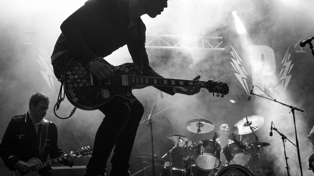 Wie du das Publikum bei Konzerten begeisterst: Tipps für eine unvergessliche Bühnenpräsenz