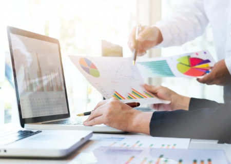 Elevate Financial Intelligence With Data Visualization Mid Article