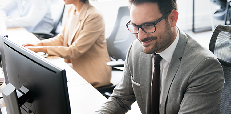 Financial Reporting: From Static Data to Dynamic Dashboards
