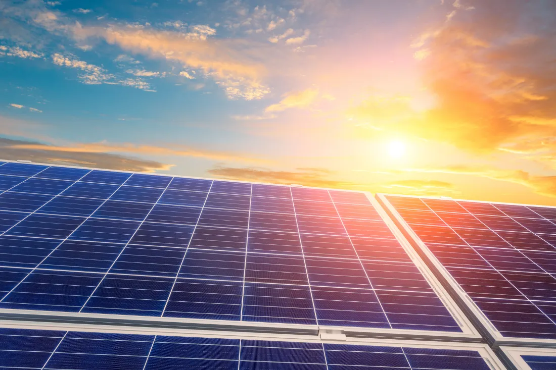 solar panels with sunshins