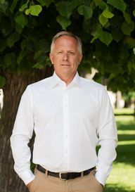 Porträttbild av Niklas Levin, Head of Sales
