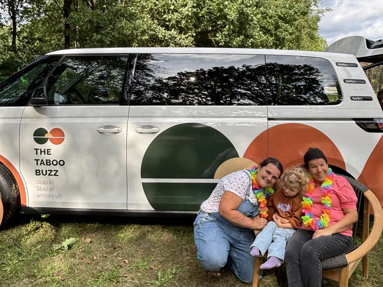 De taboebus van The Taboo Buzz