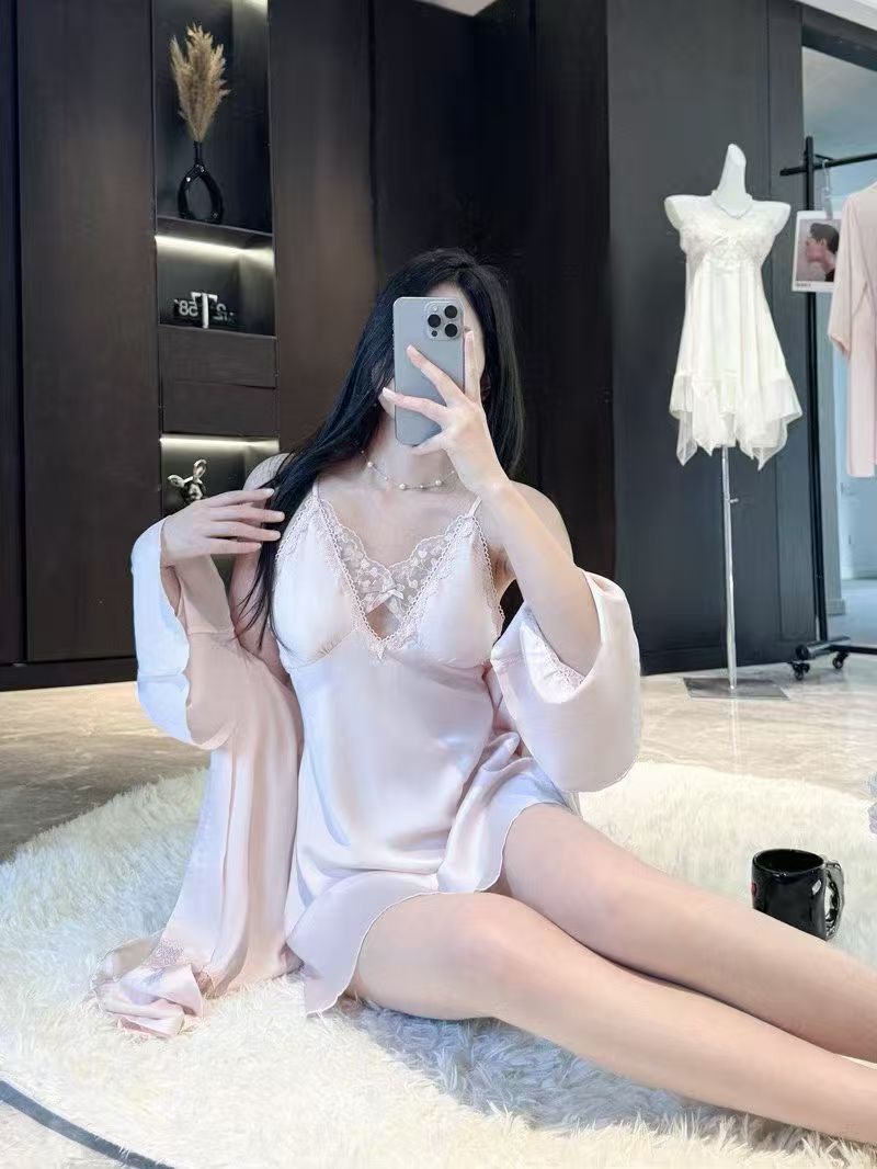 P002 Lace Lounge Robe gallery 2