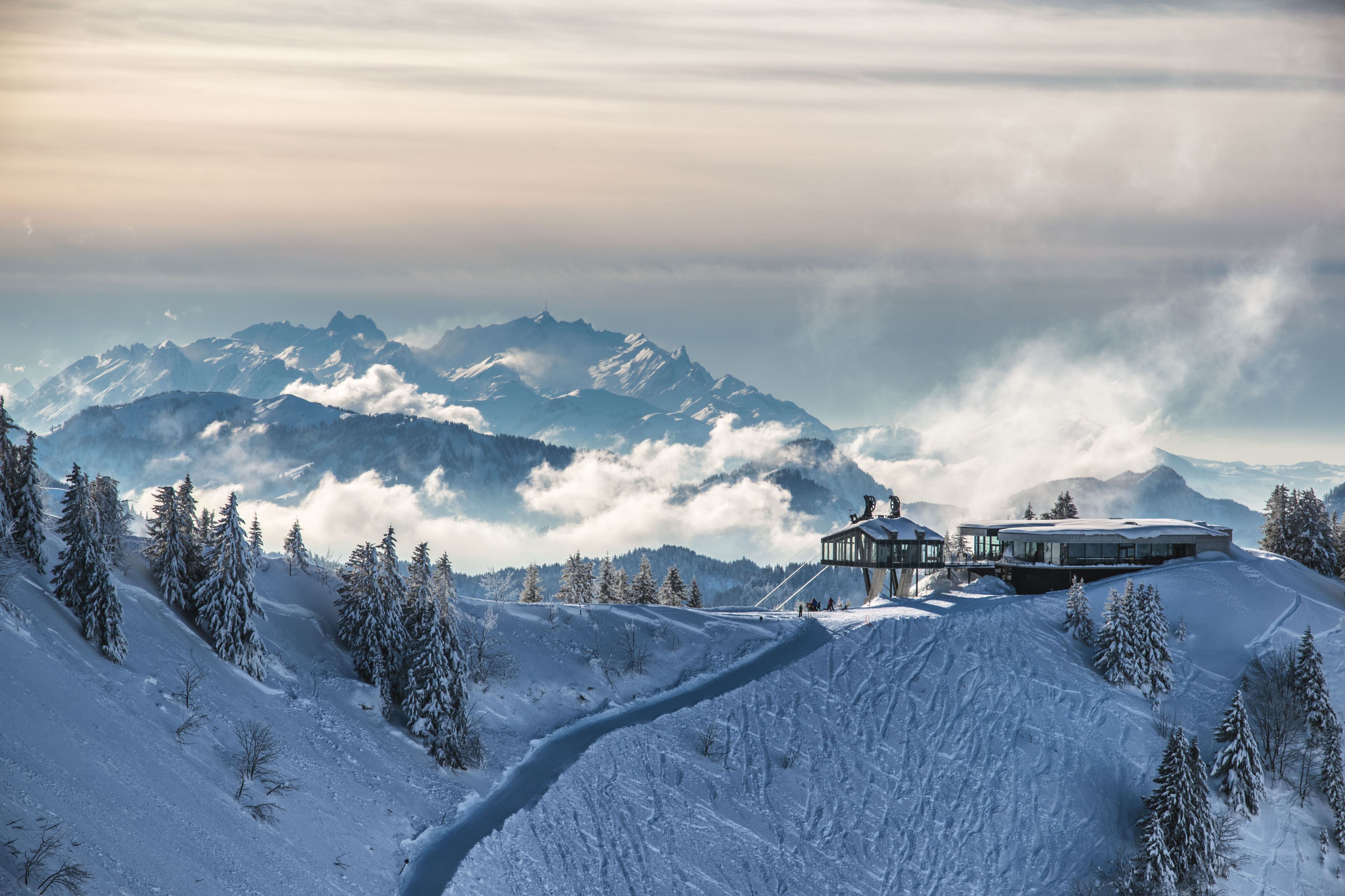 Bergstation Baumgarten Seilbahn Bezau mit Alpstein Winter