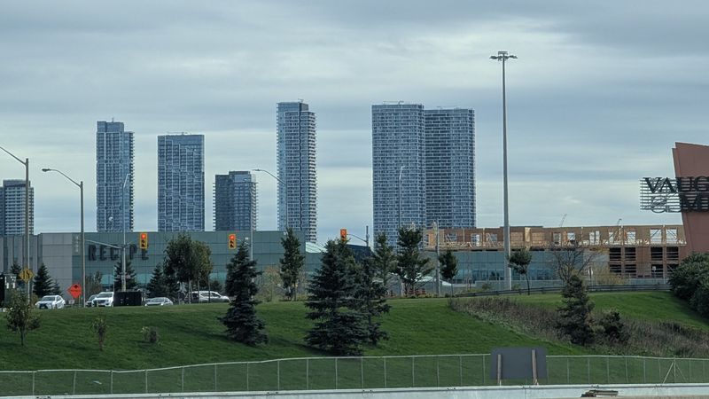 Large Shopping Mall Parking Study