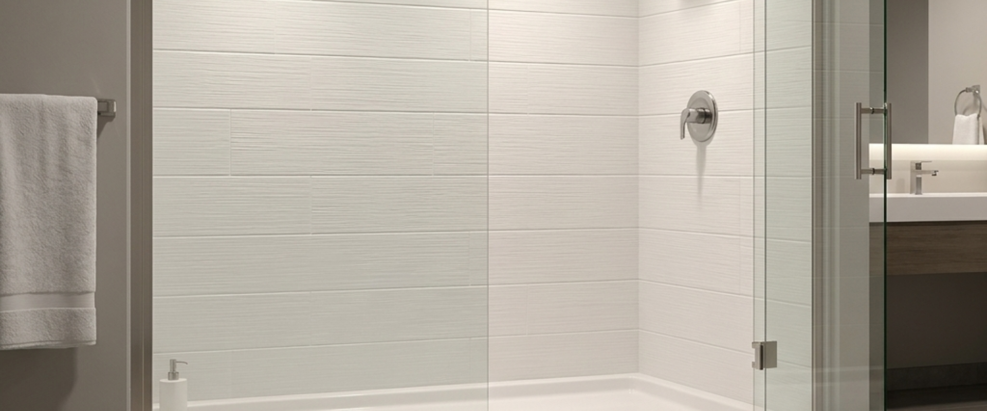 Cultured marble shower walls for hotels: understand total cost of ownership & ROI for B2B buyers.