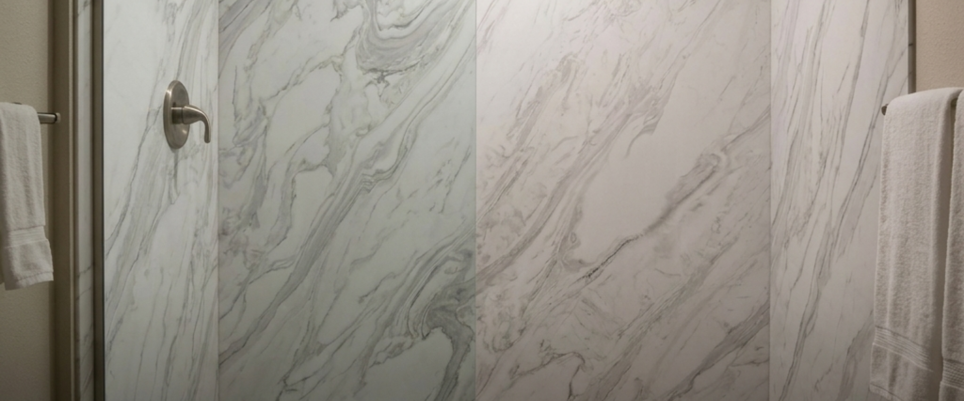 B2B cultured marble shower walls for multifamily. Offers low maintenance, strategic lead times & phased delivery.