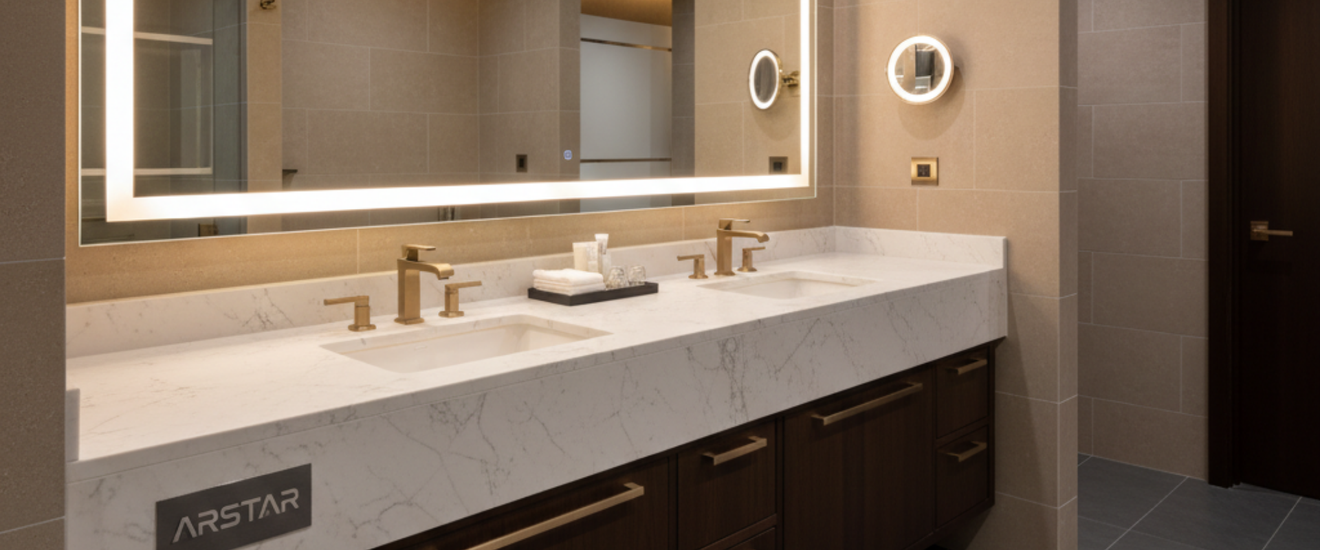 ARSTAR cultured marble vanity tops wholesale for durable, cost-efficient commercial bathrooms & hotel projects, ensuring longevity.