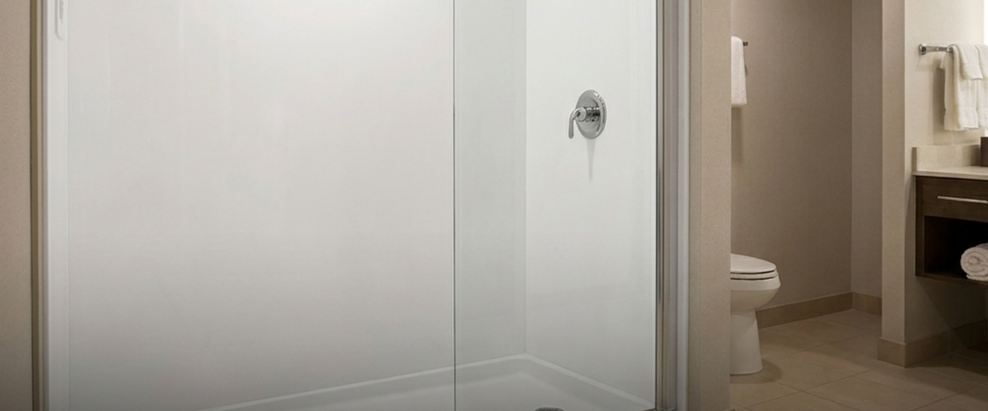 Cultured marble shower surrounds wholesale: B2B spec glossary for hospitality & multifamily procurement.