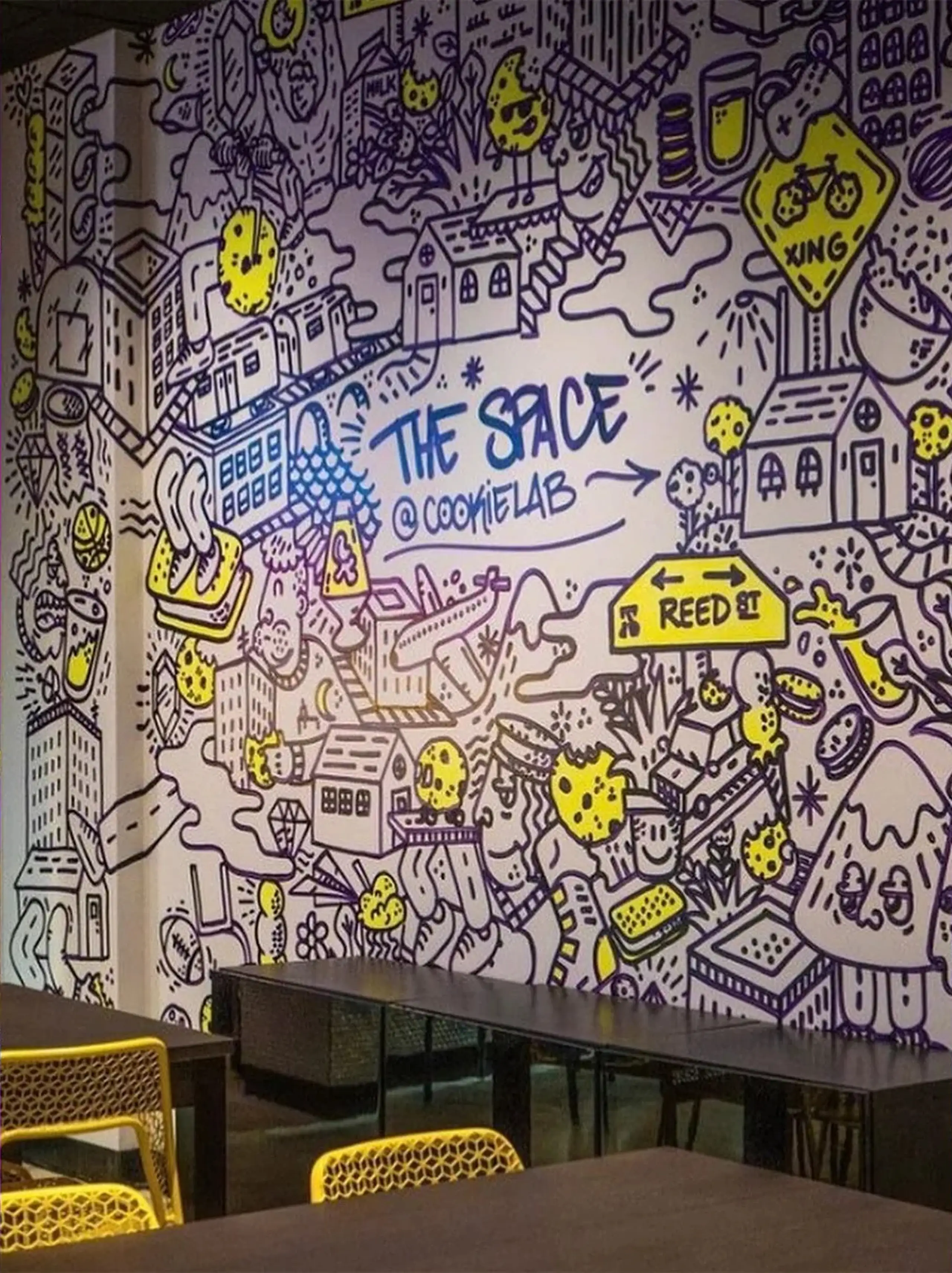 Side wall in Insomnia's cookielab featuring illustrations