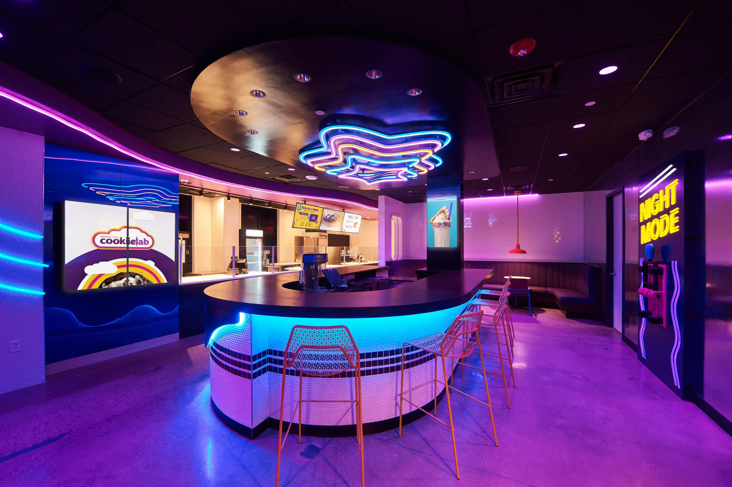 Insomnia Cookie Lab interior