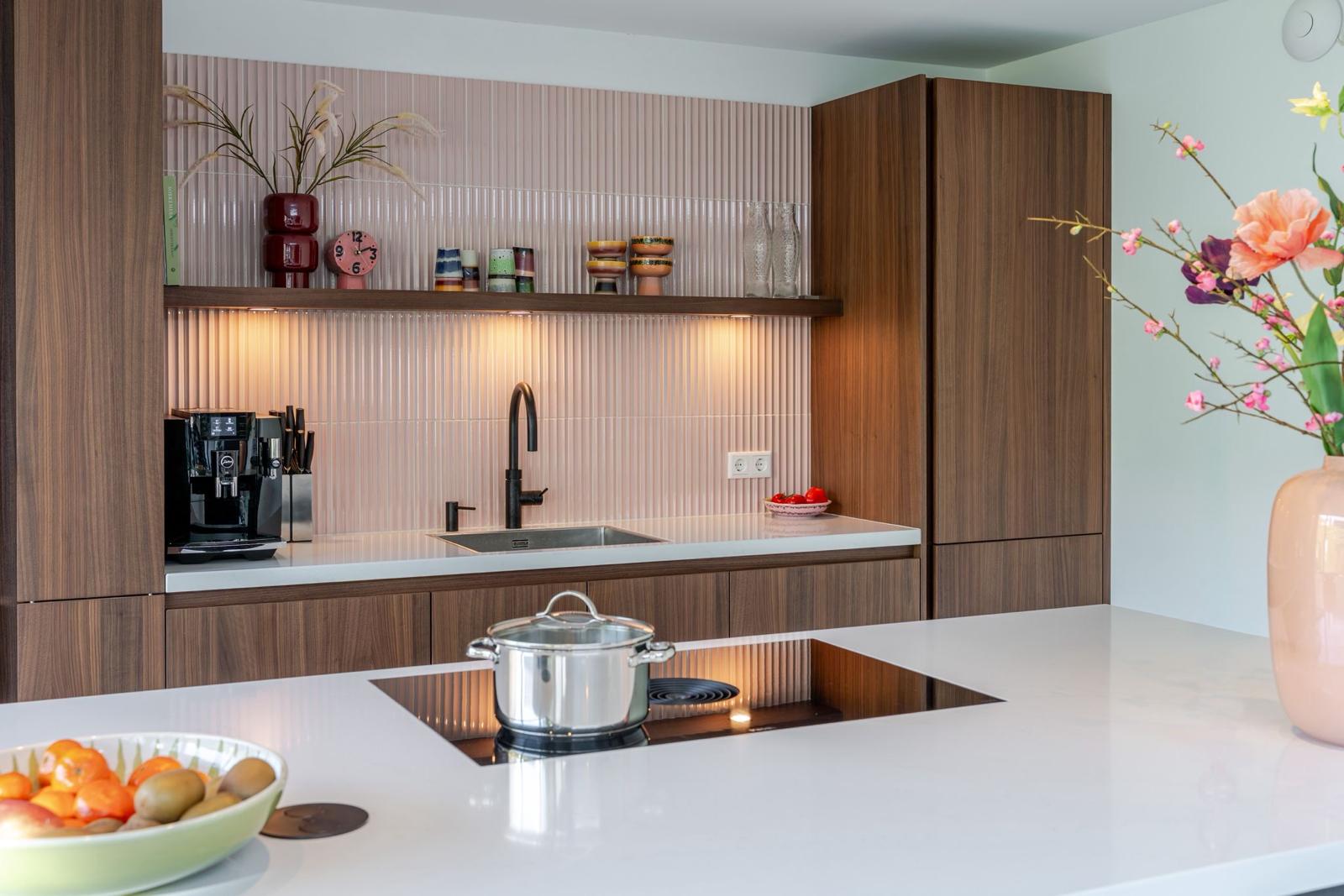 tides-low-rose-keuken