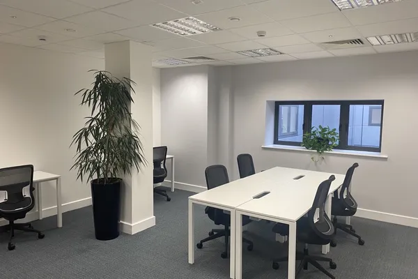 Regus - Cube Building