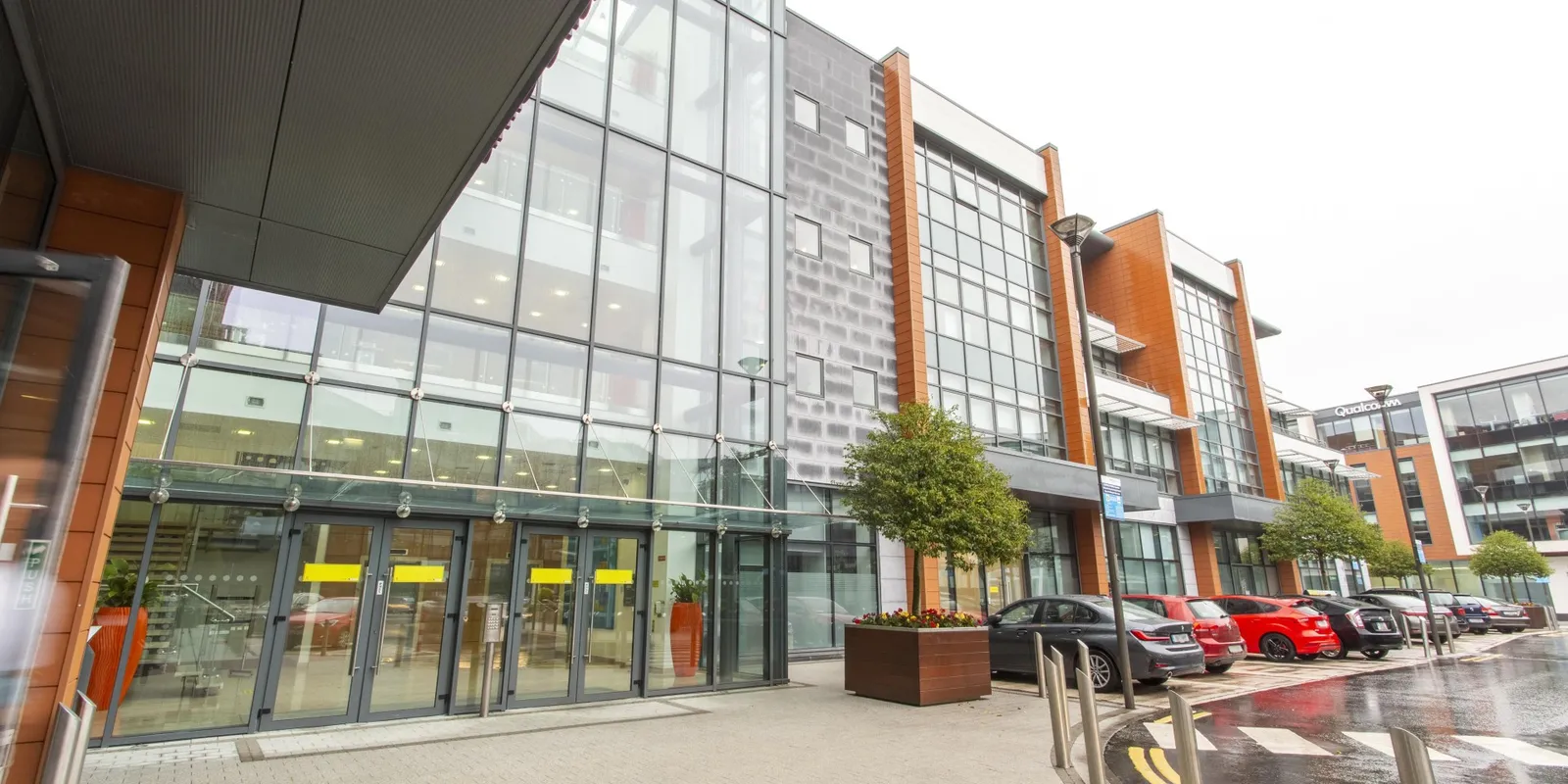 Regus - Building 1000 City Gate Mahon — coworking space interior