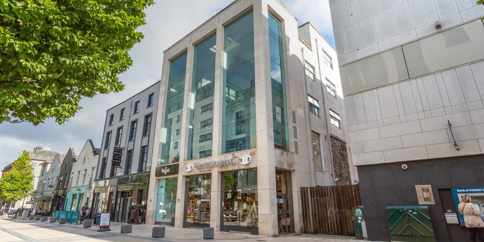 Regus - The Gallery — coworking space interior